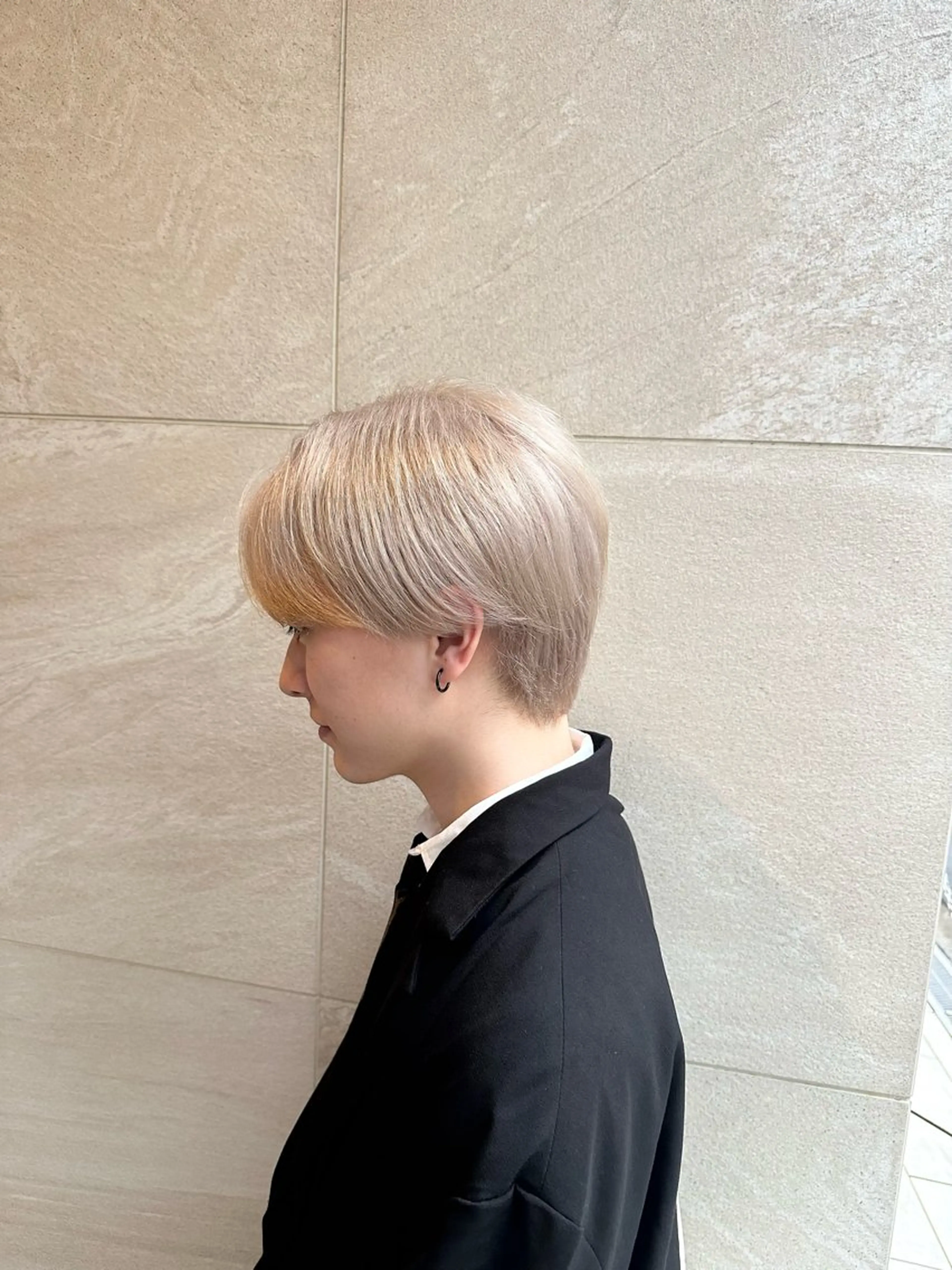 ショート カラー 柔らかいハイトーン/ kizunaのヘアスタイル