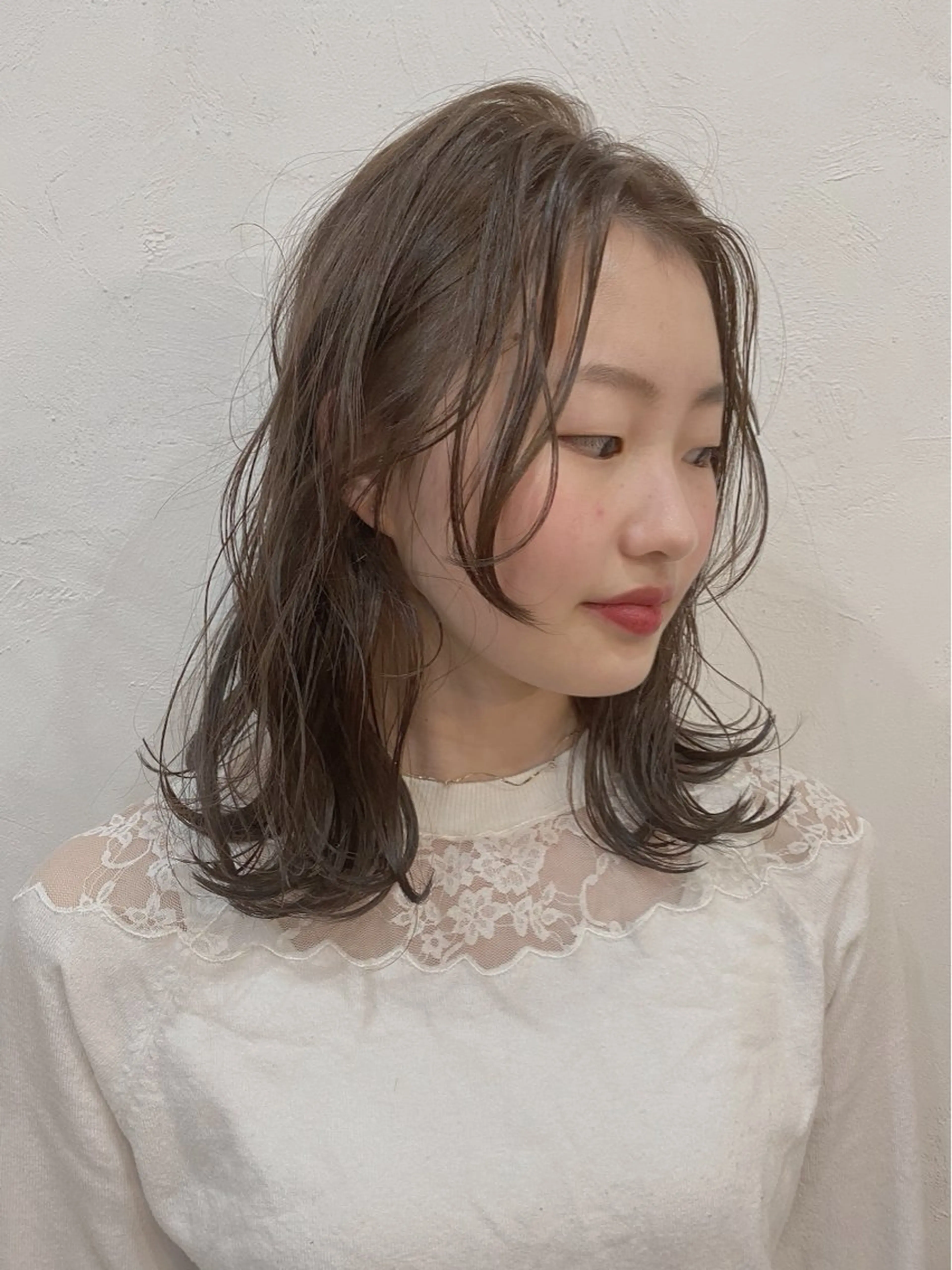 ミディアム 透明感カラー🍃 レイヤースタイル✨葵のヘアスタイル