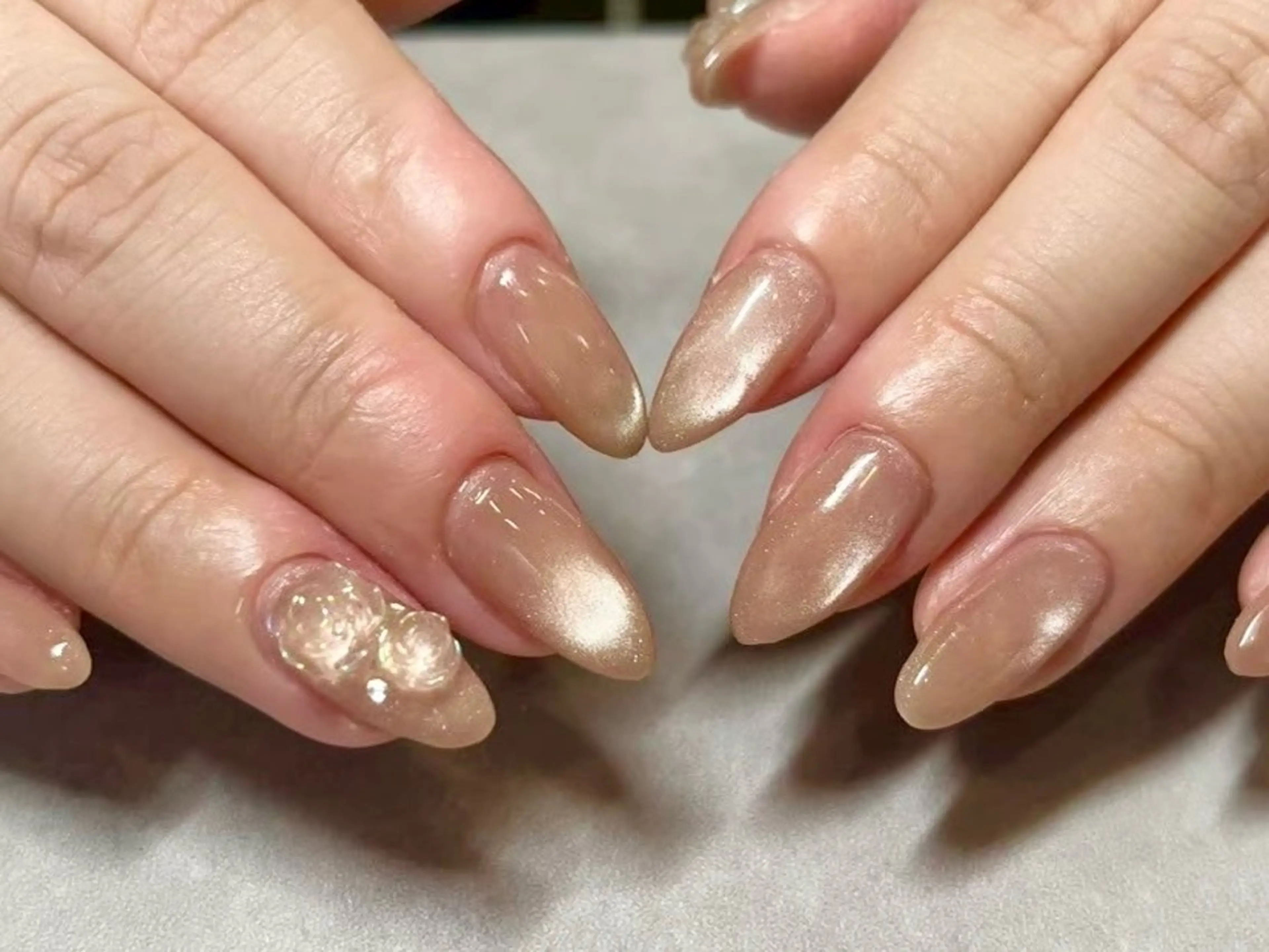 ネイル クリアネイル マグネットネイル 🫧ちゅるん/韓国 Ayano𓈒🎀のネイルデザイン