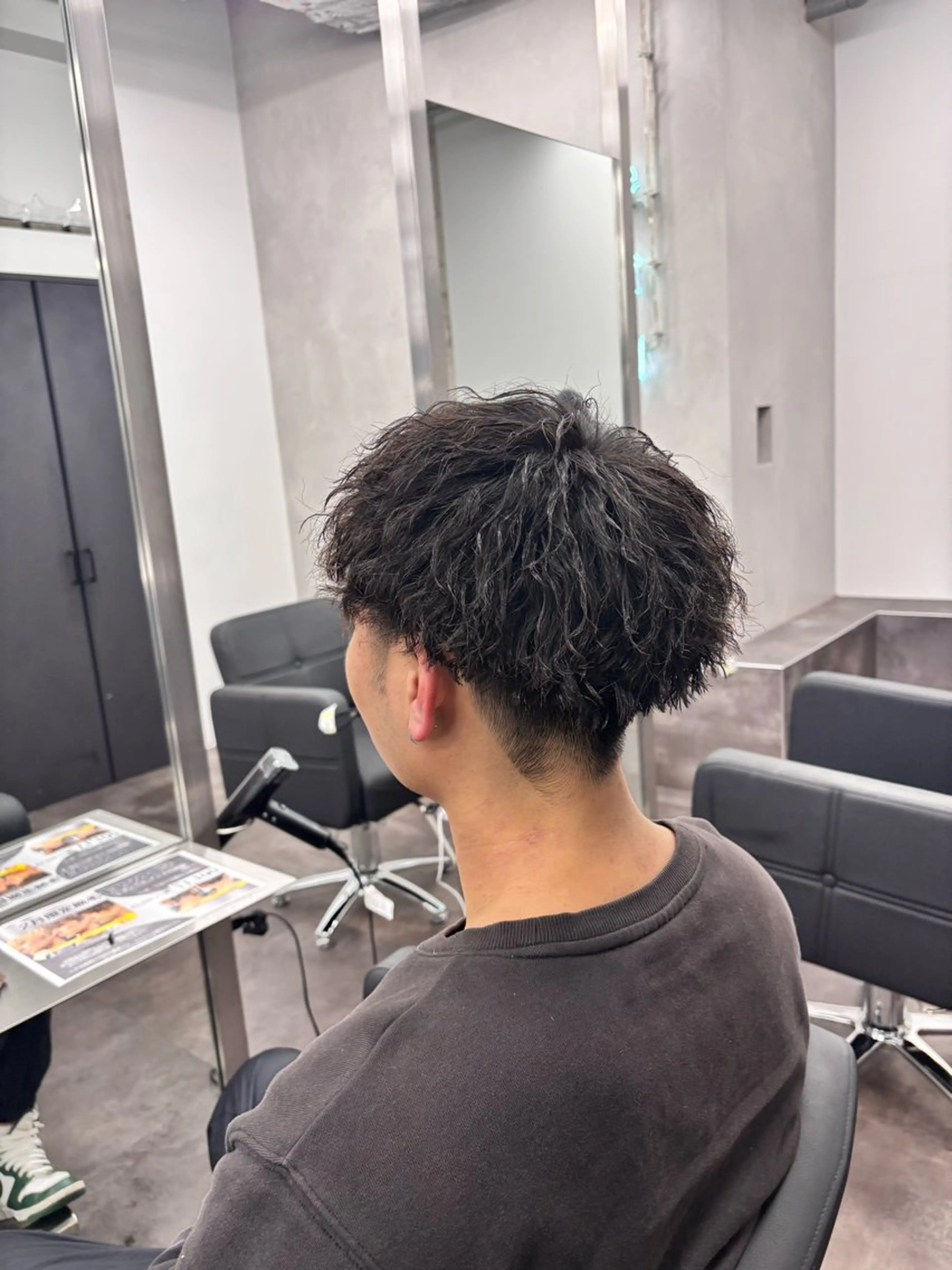 メンズ メンズパーマ メンズツイストパーマ ツイストパーマ ゲンキ /ウルフカットのヘアスタイル