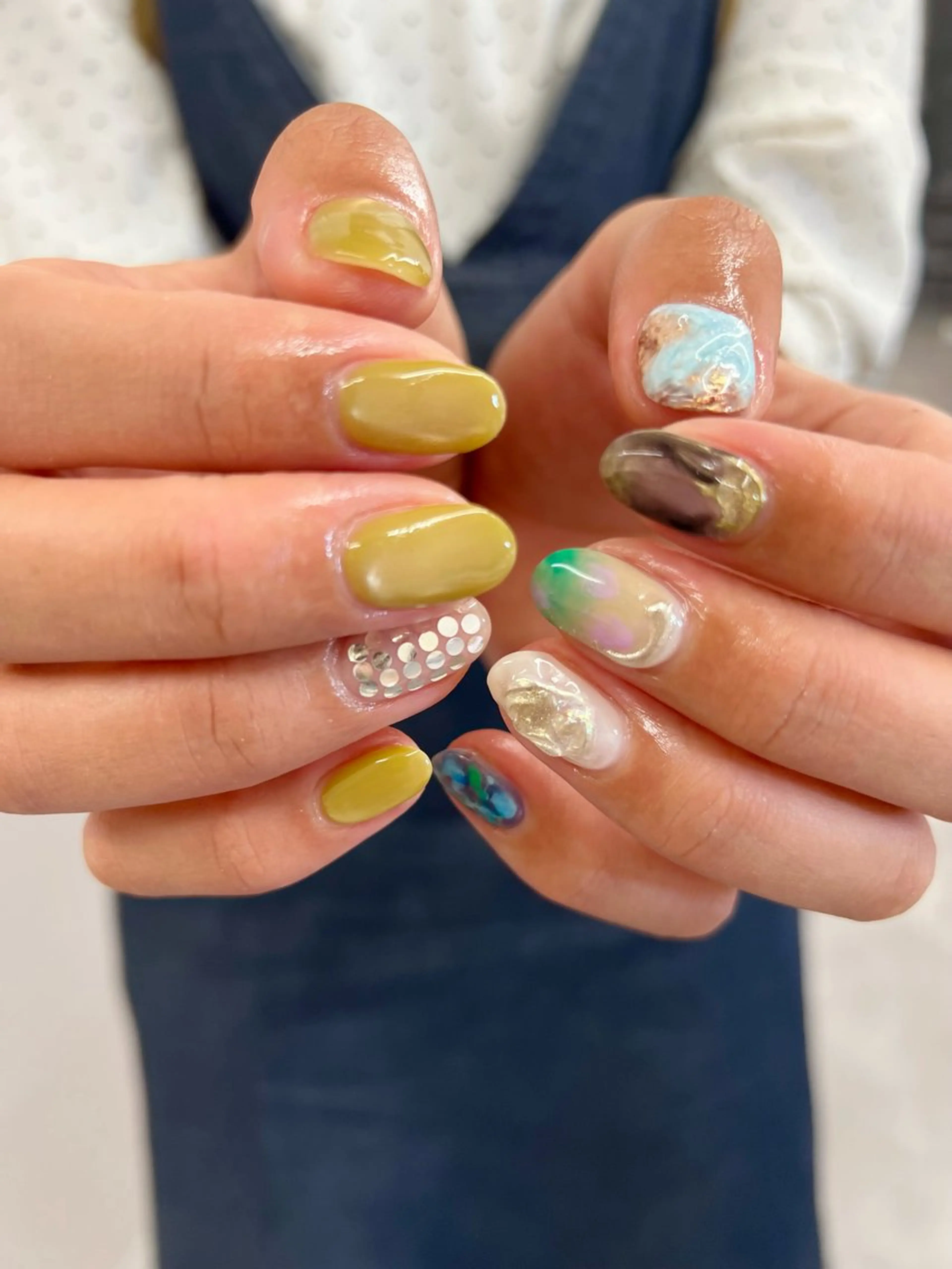 ネイル ジェルネイル グリーン マグネットネイル ニュアンスネイル パラジェル ハンドネイル ハンドケア Bana_ Nailのネイルデザイン