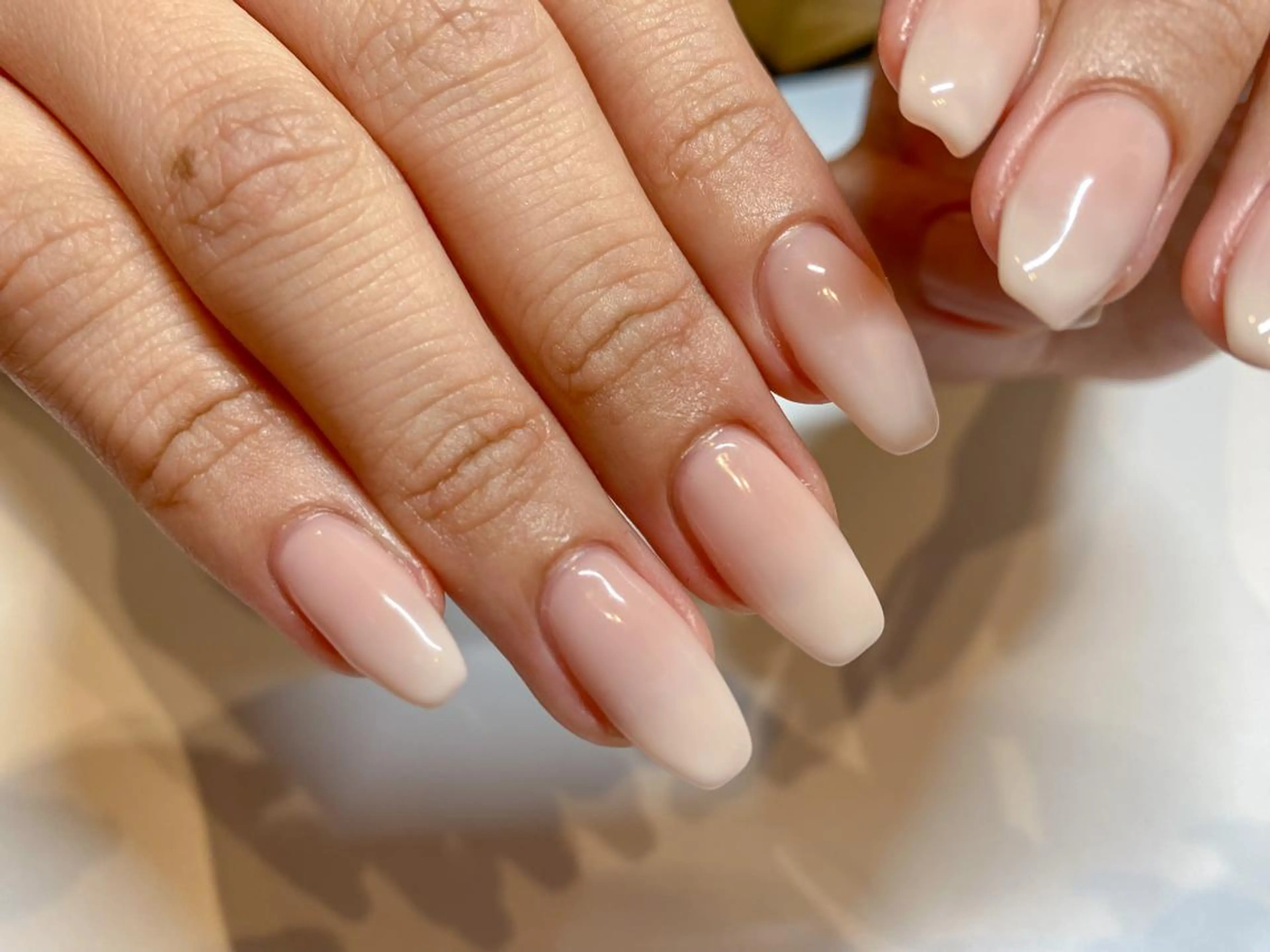 ネイル グラデーション ハンドネイル 表参道colore店 REICAのネイルデザイン