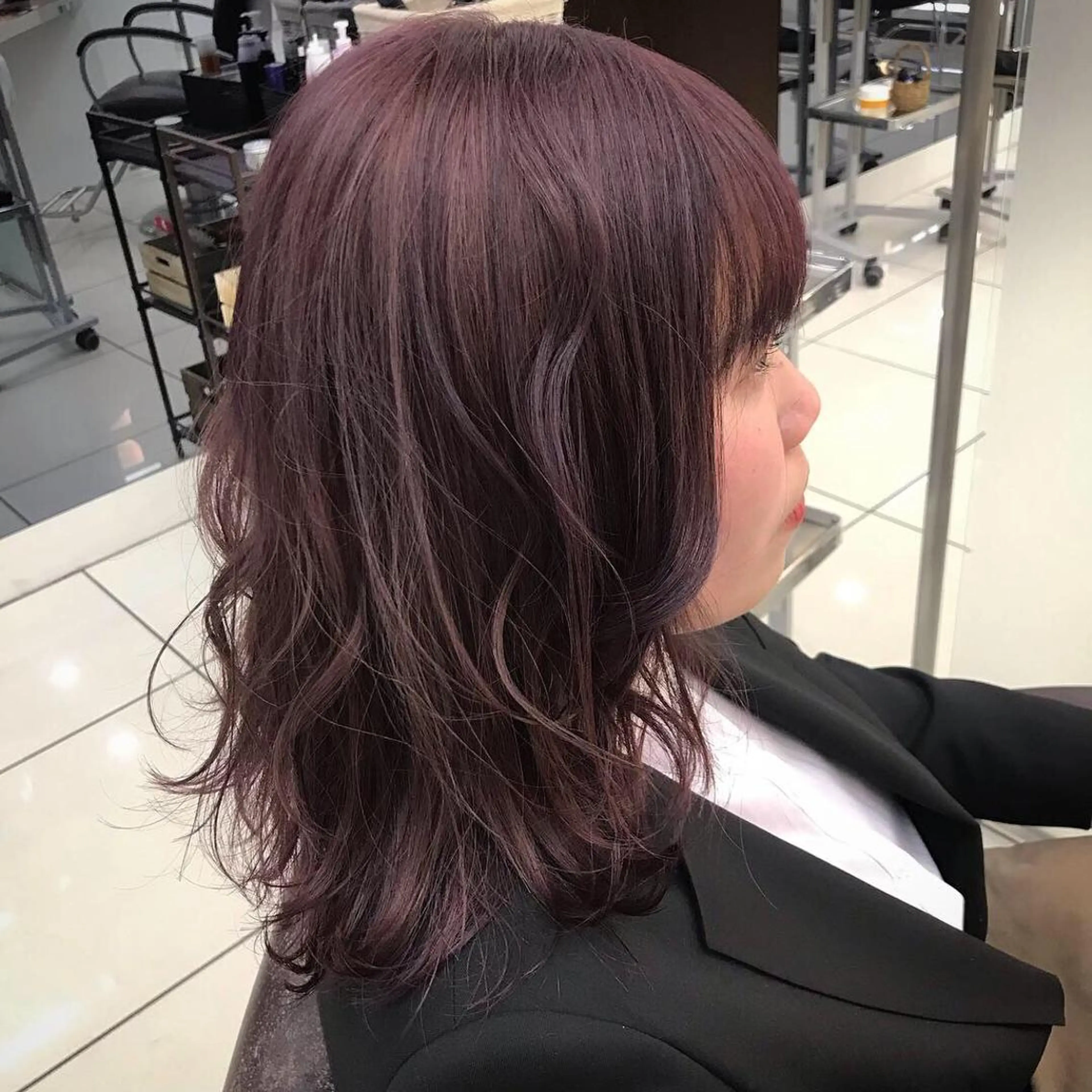 ミディアム カラー ヘアアレンジ シールエクステ✨️韓 国羽エクステ🪽和希のヘアスタイル