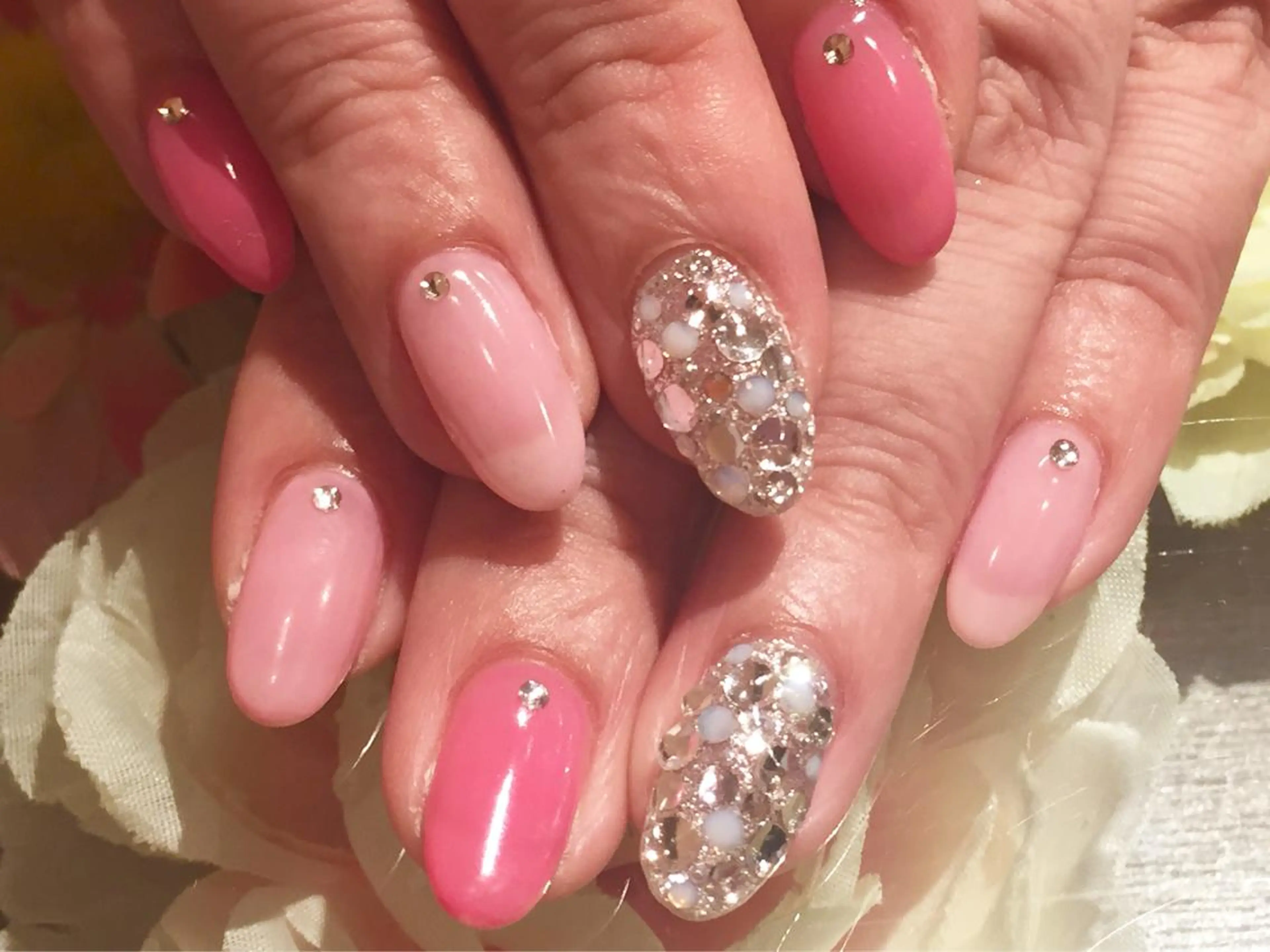 ネイル Nest 三田のマツエク・マツパデザイン