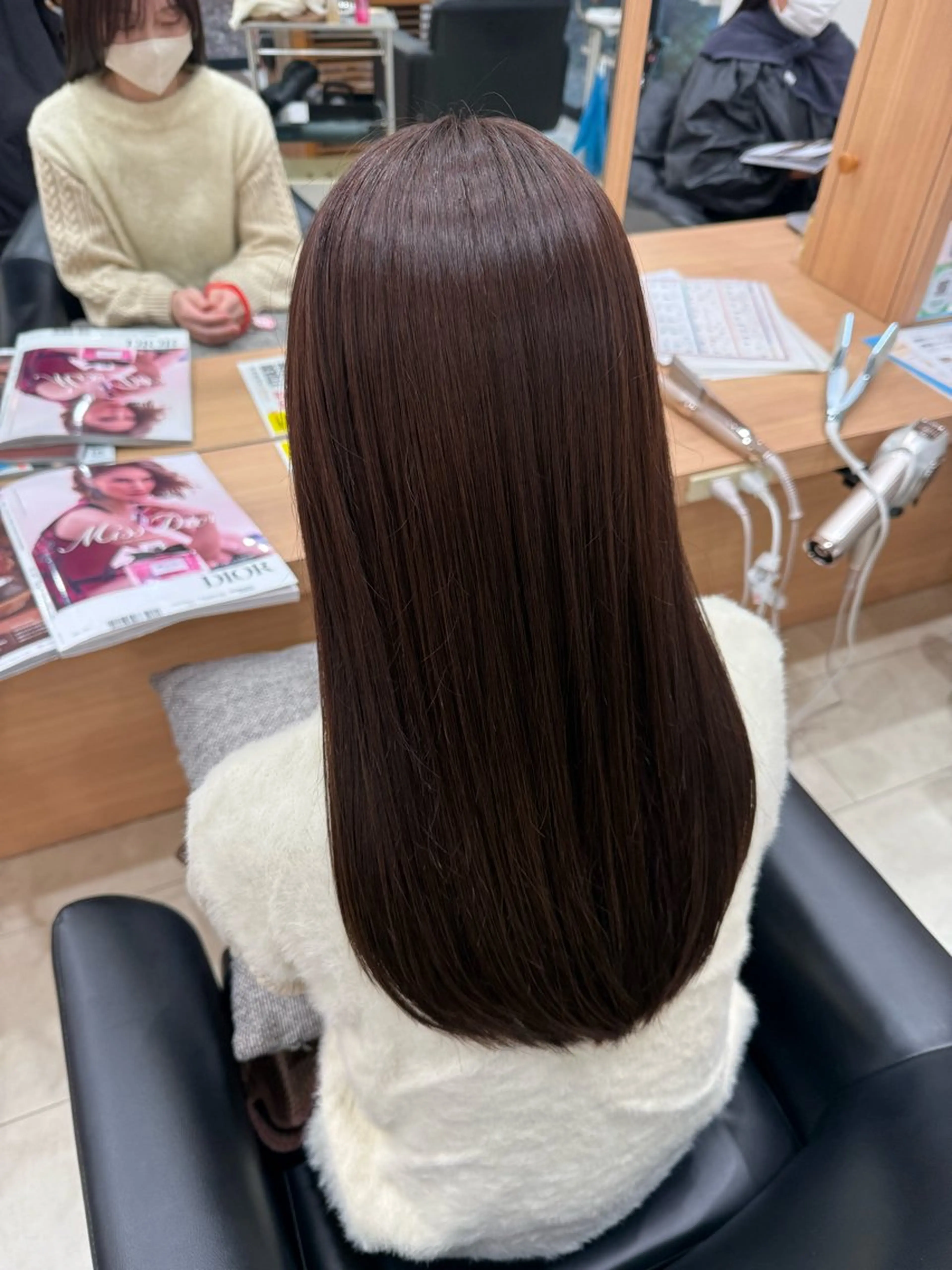 ロング ピンクブラウン ヘアカラー SARA山口caz カット/パーマのヘアスタイル