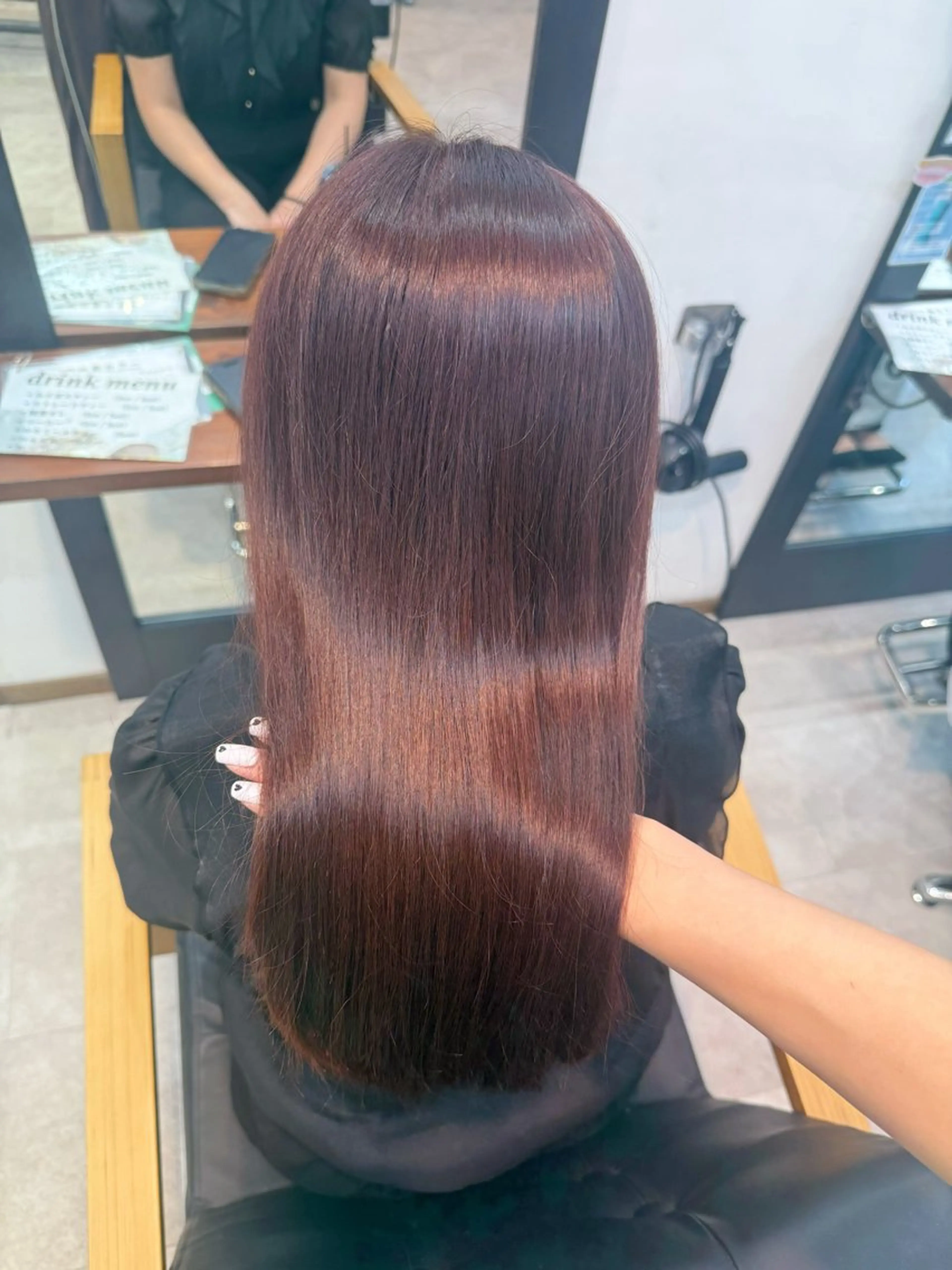 カラー こはる.⋆𝜗𝜚／ 谷町／透明感カラーのヘアスタイル