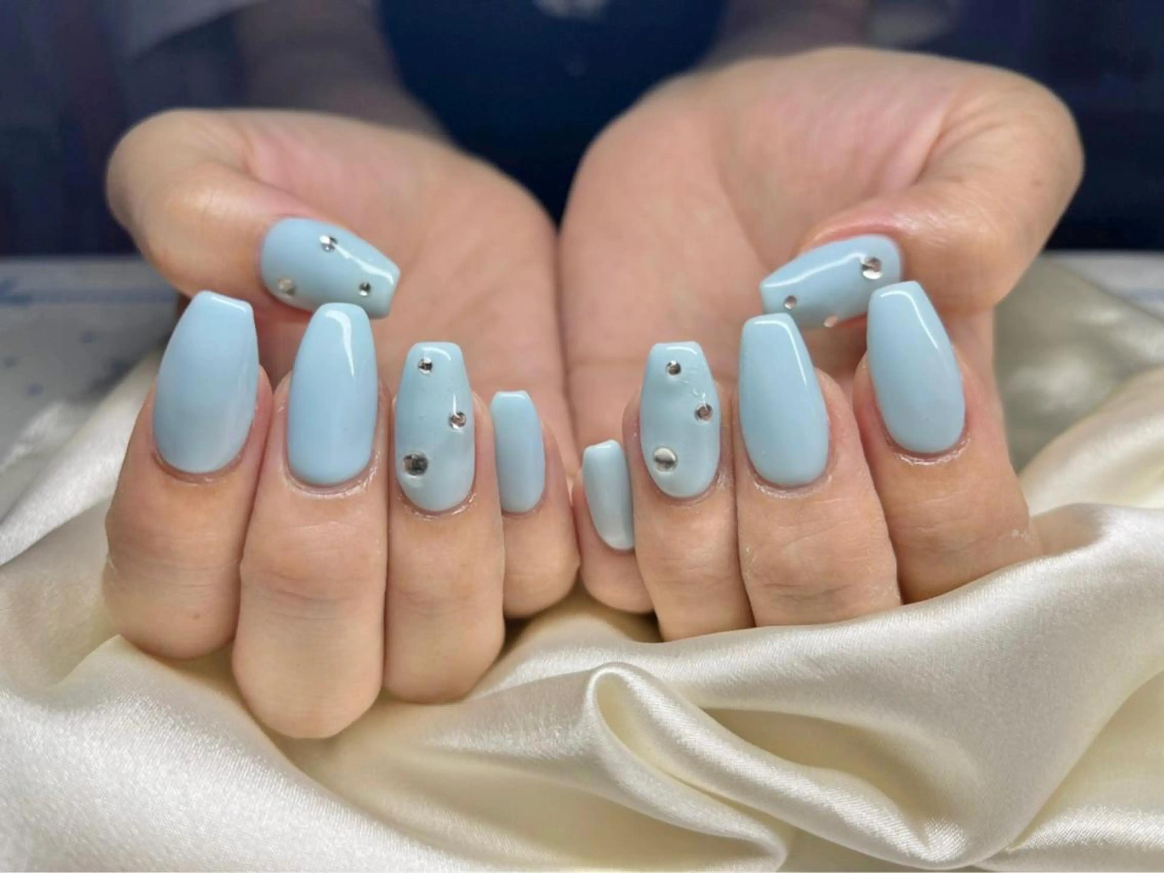 ネイル マツエク・マツパ アイブロウ 眉カラー 韓国風マツエク パリジェンヌラッシュリフト まつげパーマ ワンホンマツエク ハンドネイル Nail&eye Belire 新宿のネイルデザイン