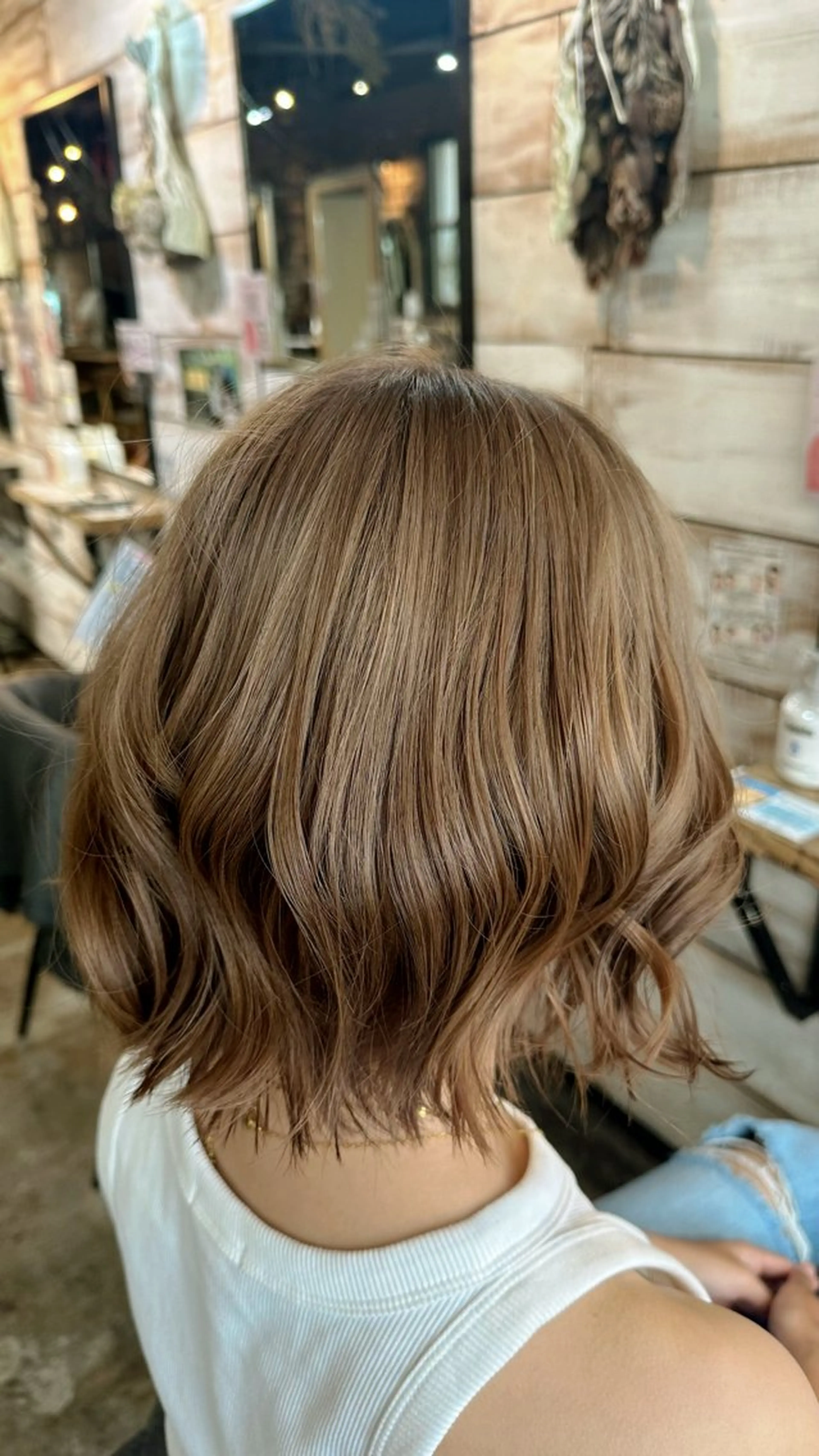 カラー ヘアカラー 手嶋 理仁のヘアスタイル
