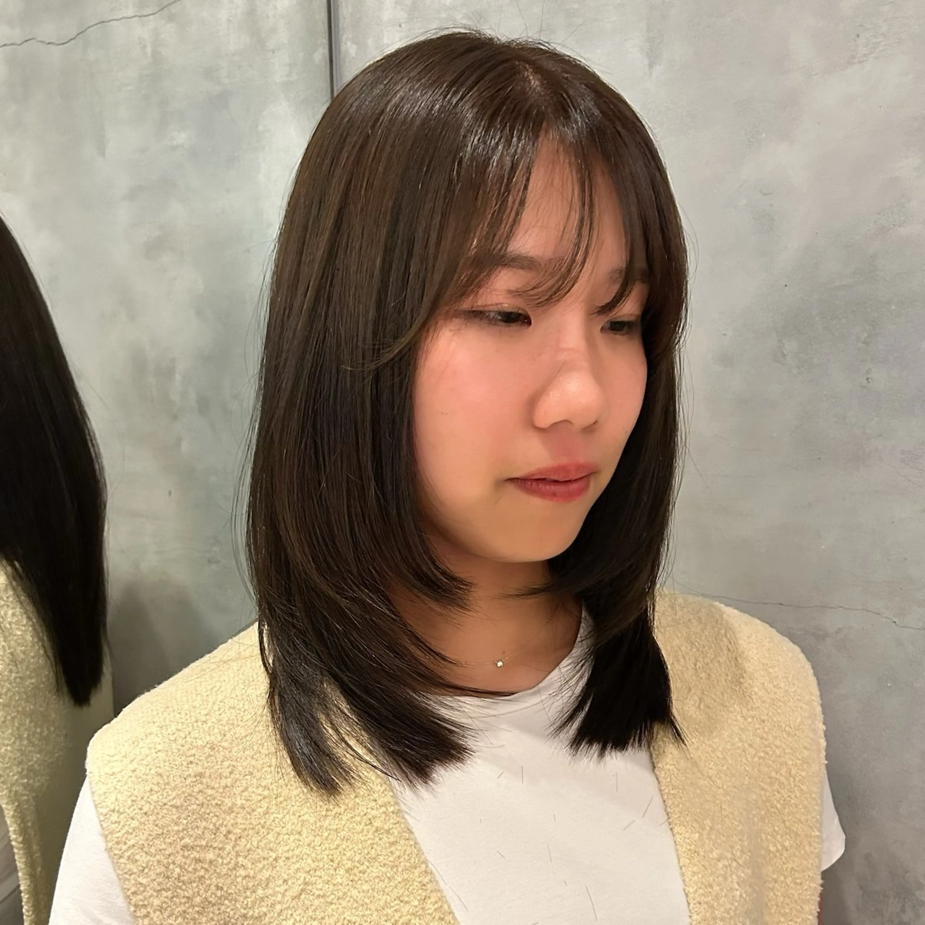 ミディアム カラー ベージュカラー ヘーゼル レイヤーカット カット ヘアカラー トリートメント ベージュ/透明感/ レイヤー/あやか💕のヘアスタイル