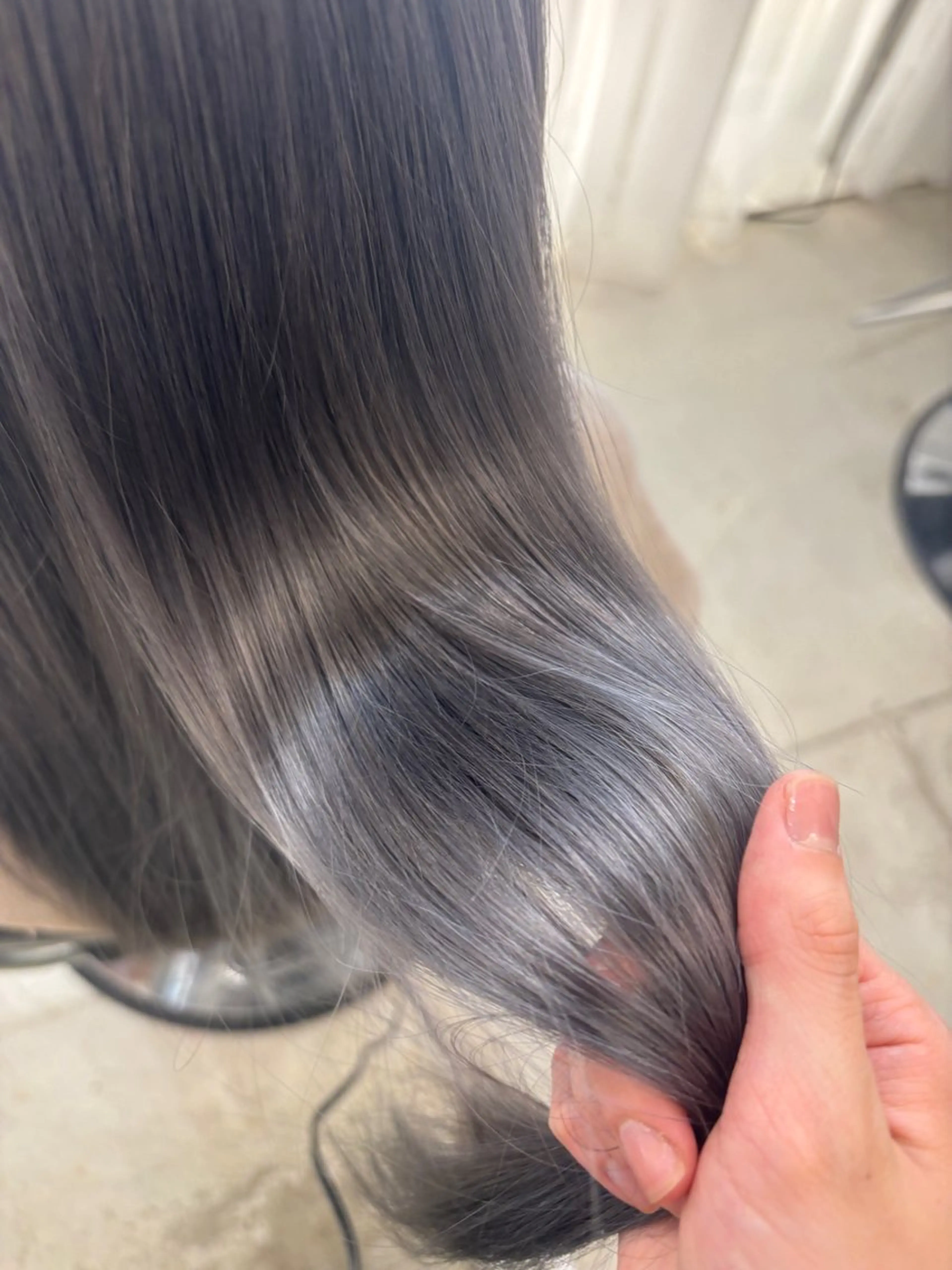 カラー 髙木 藍紗のヘアスタイル