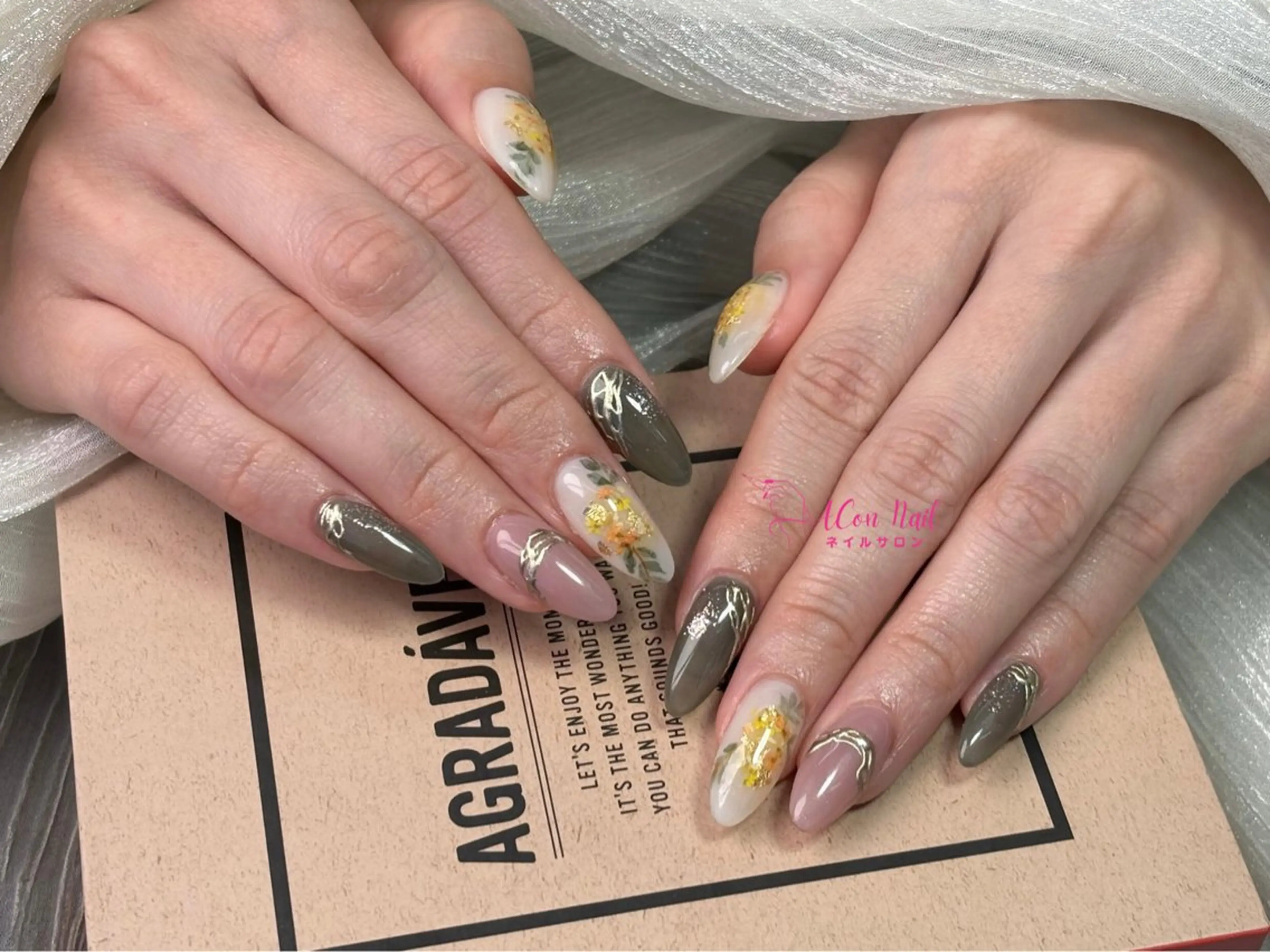 ネイル 桜ネイル 長さ出し フラワーネイル フレンチネイル ジェルネイル ハンドネイル ACon NailSalonのネイルデザイン