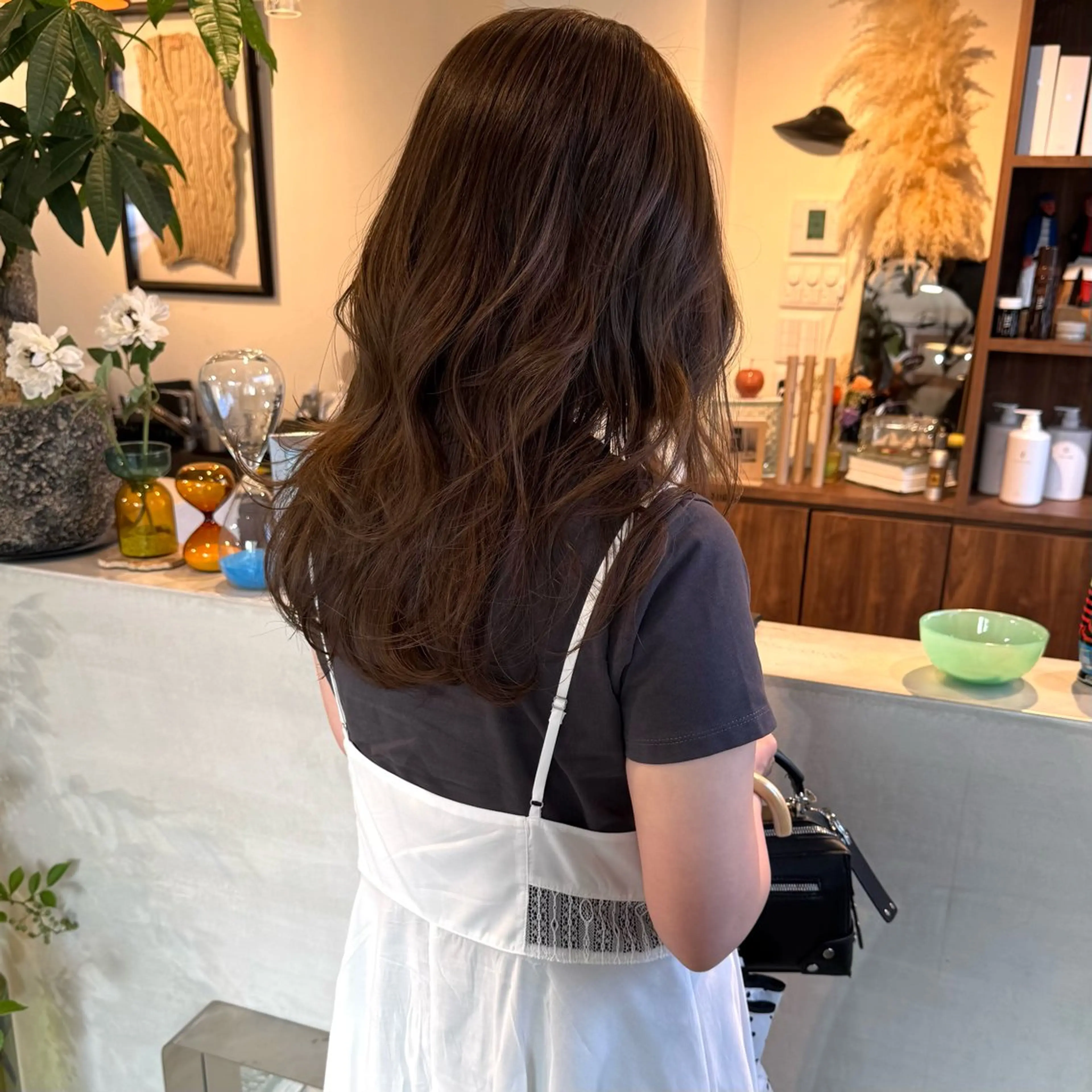 セミロング カラー ヘアカラー (h)wim rinのヘアスタイル