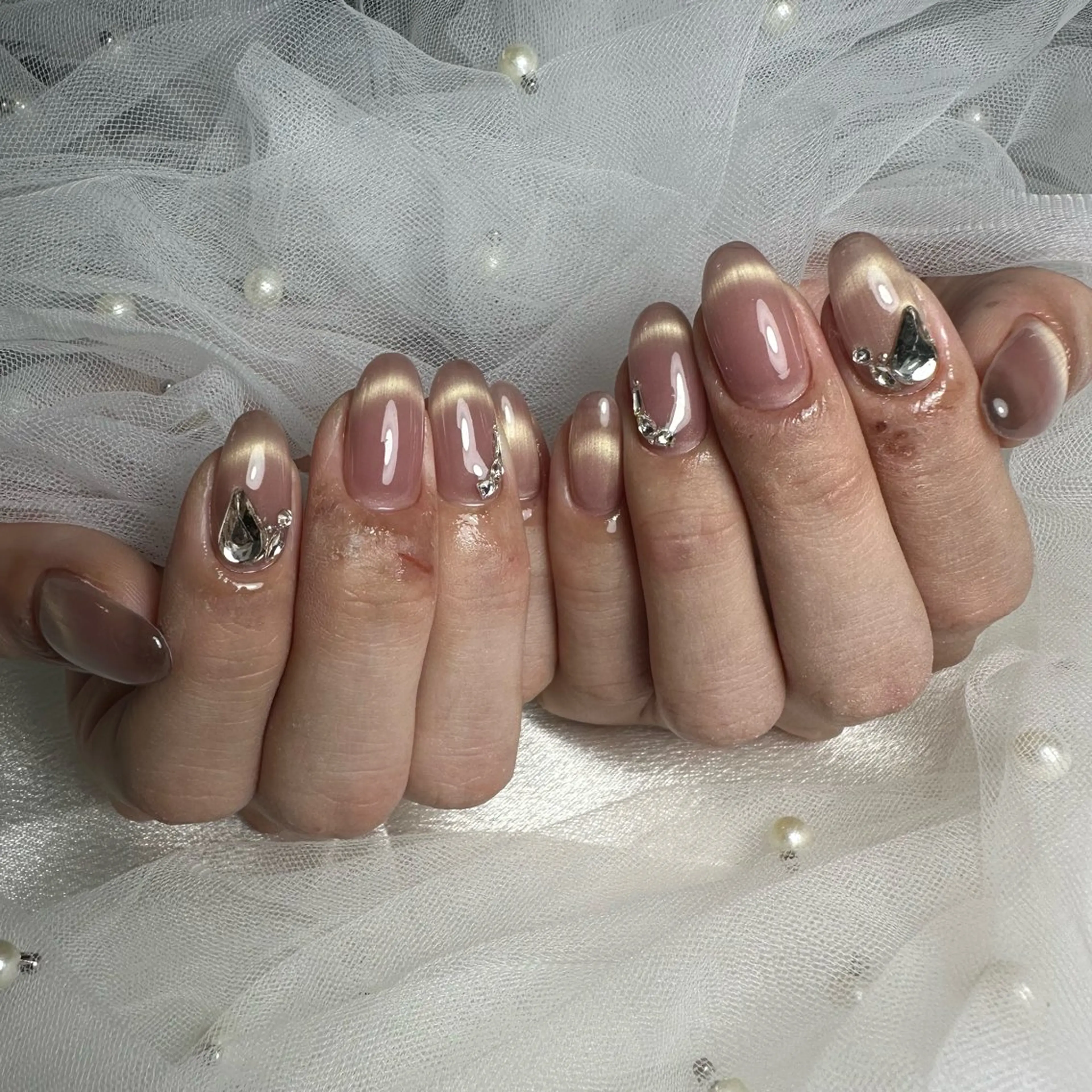 ネイル マグネットネイル 里見 麗のネイルデザイン