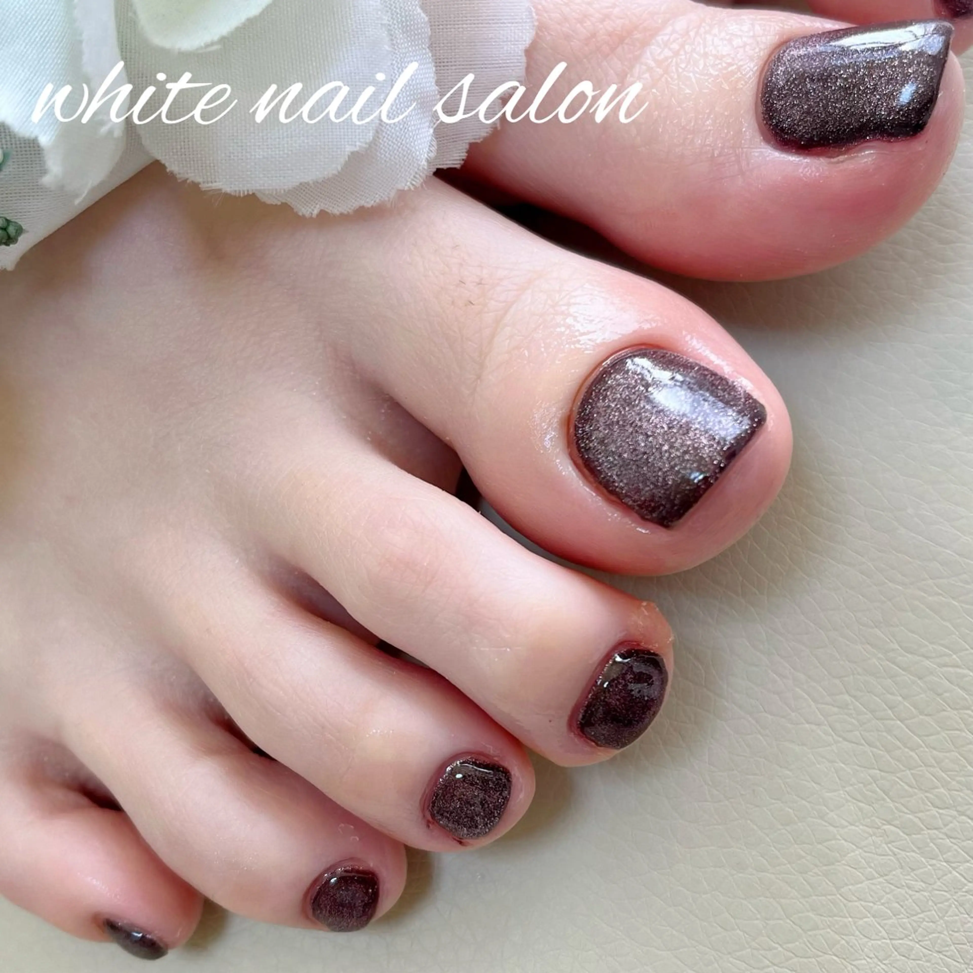 ネイル マグネットネイル フットネイル white nail salonのネイルデザイン