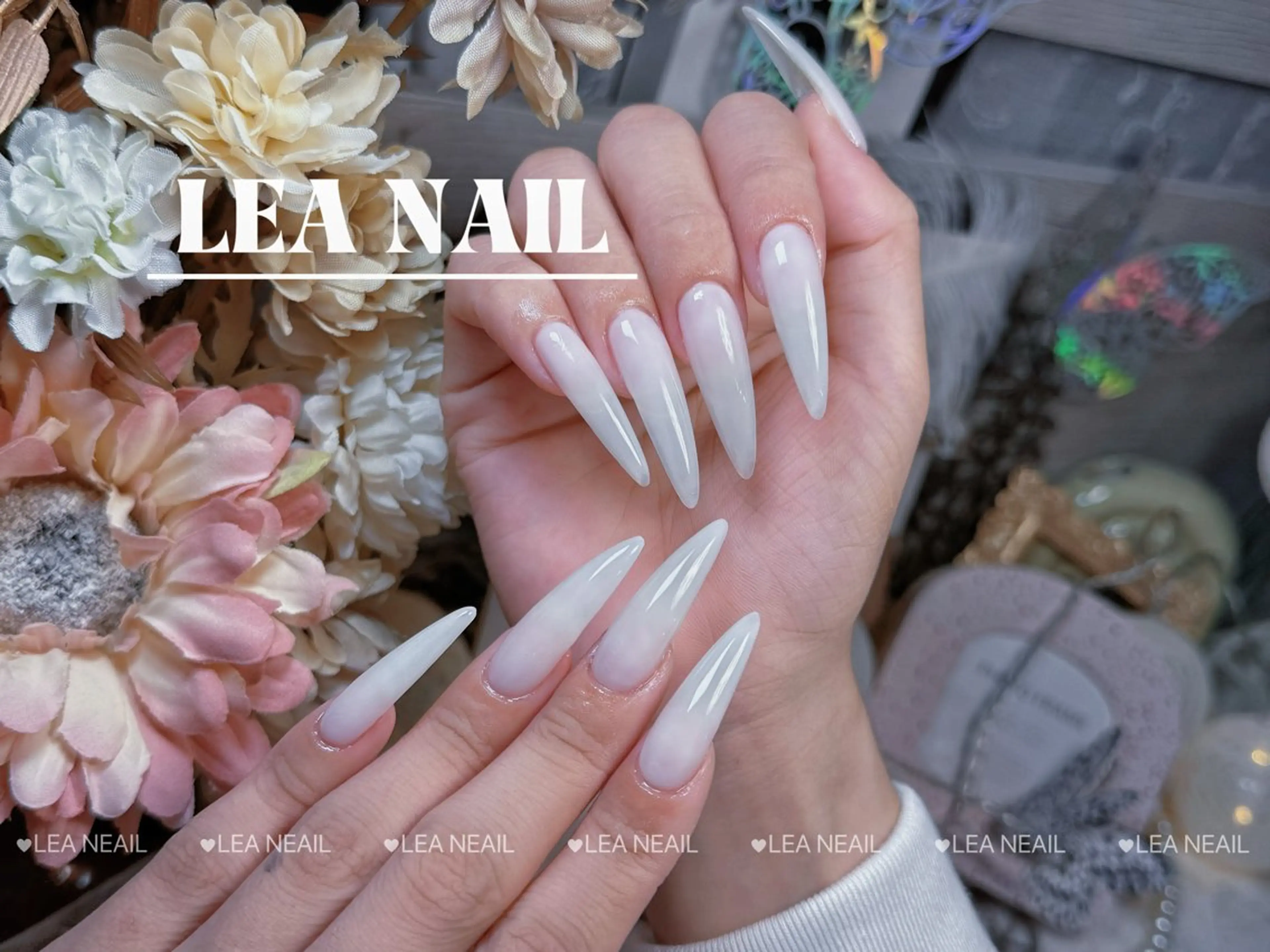 ネイル チークネイル フラッシュネイル フットネイル フレンチネイル ジェルネイル ハンドネイル Luxe Nail Salonのネイルデザイン