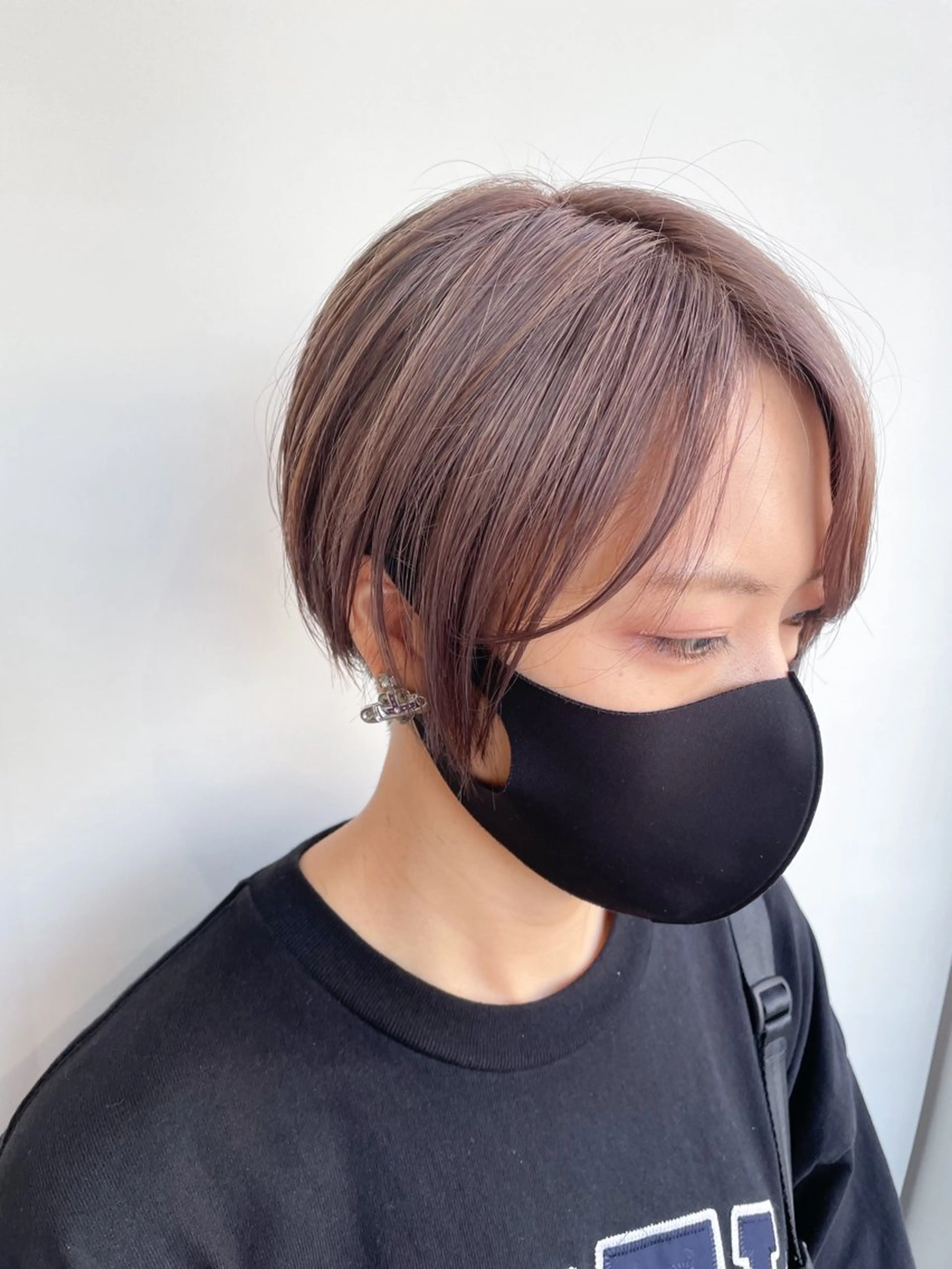 ショート カラー ハンサムショート ベージュカラー ラベンダーカラー ラベンダーベージュ ショートヘア カット ヘアカラー Takuma Suzuki中目黒のヘアスタイル