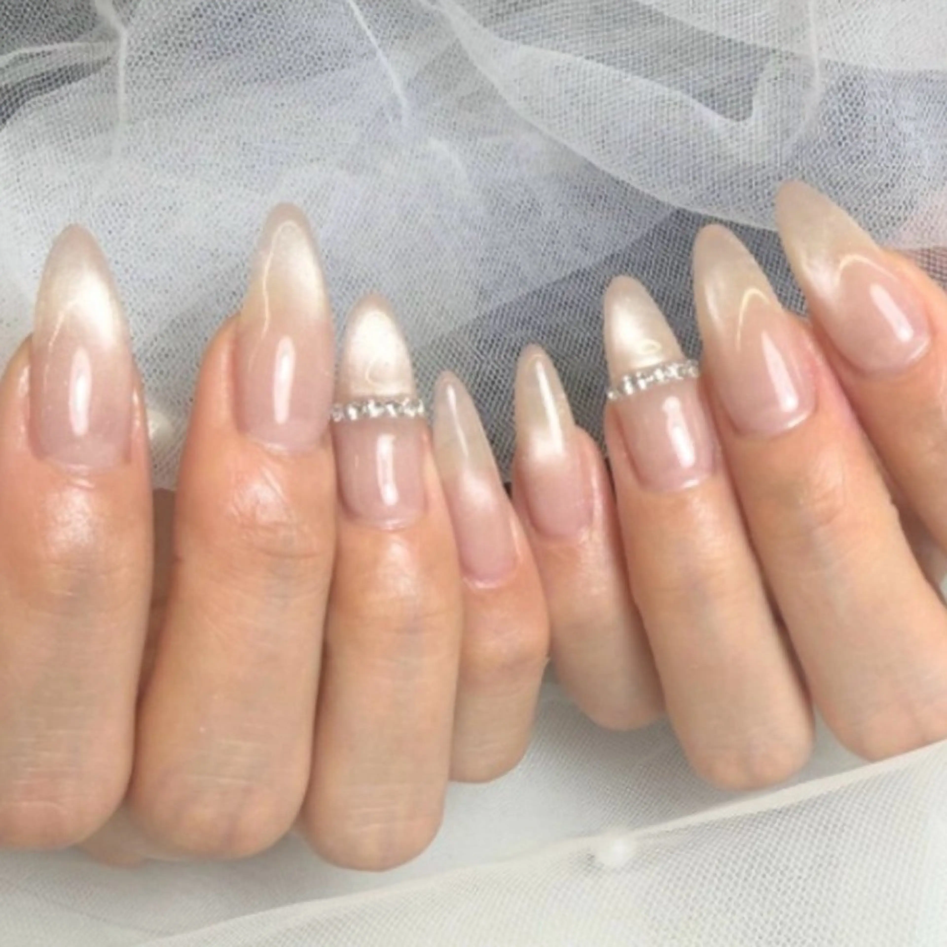 ネイル マグネットネイル ハンドネイル MAKI💎綺麗め 大人可愛い/堺筋本町のネイルデザイン