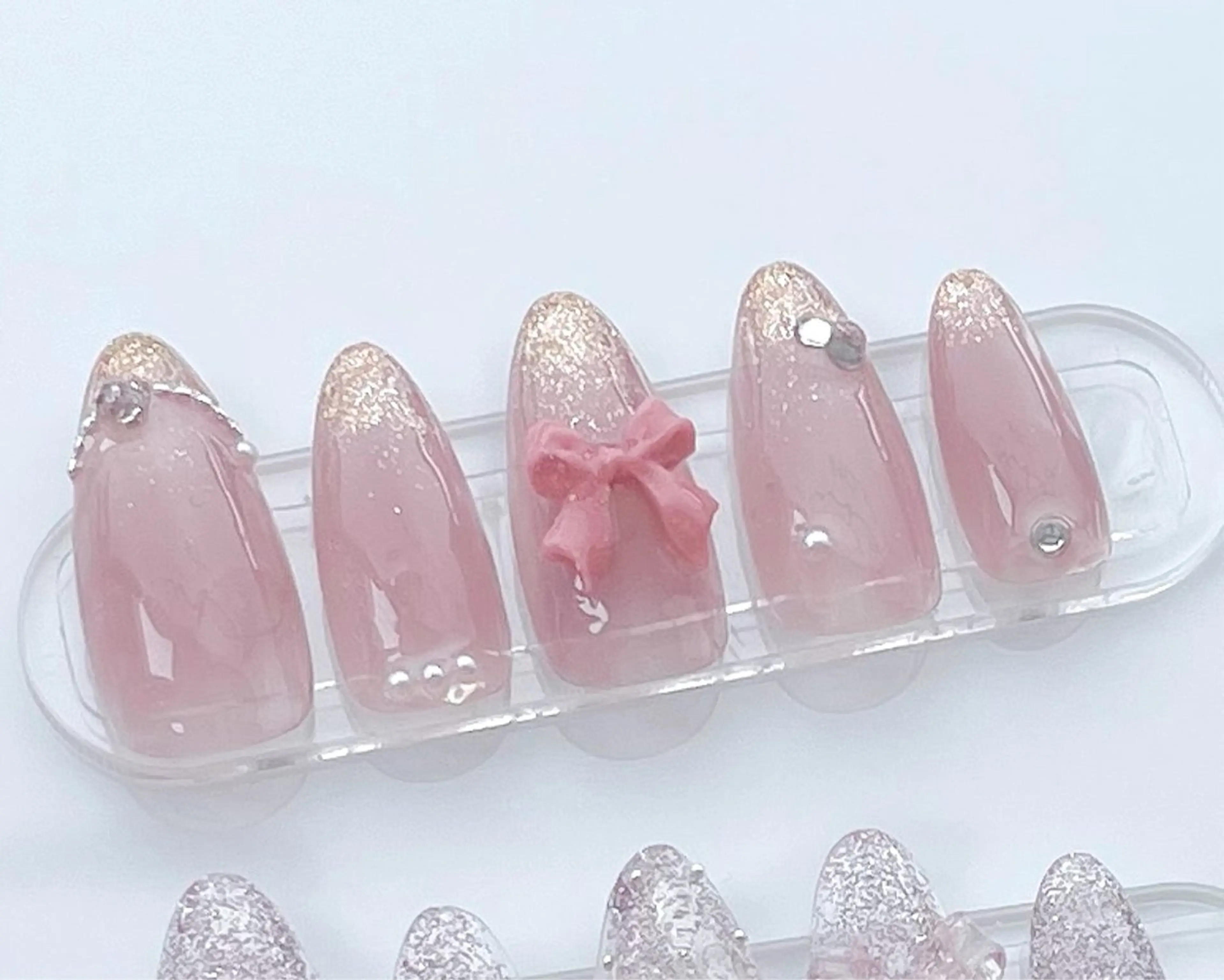 ネイル ガーリー ピンク リボン ハンドネイル Chicchi 加茂宮駅徒歩3分のネイルデザイン