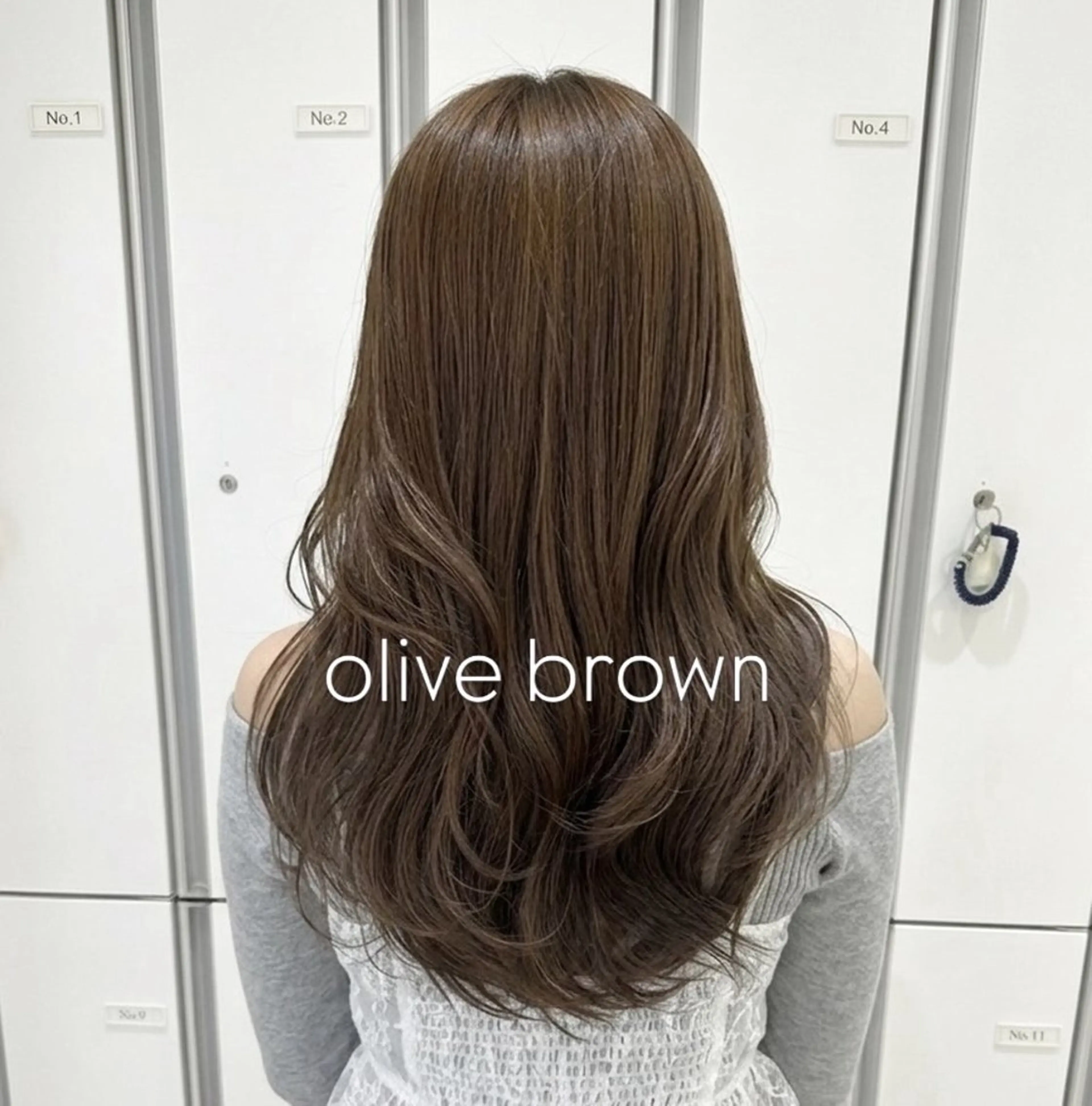 ロング カラー アディクシーカラー オリーブカラー ヘアカラー 透明感オリーブ🫒 ×レイヤーMIKUのヘアスタイル