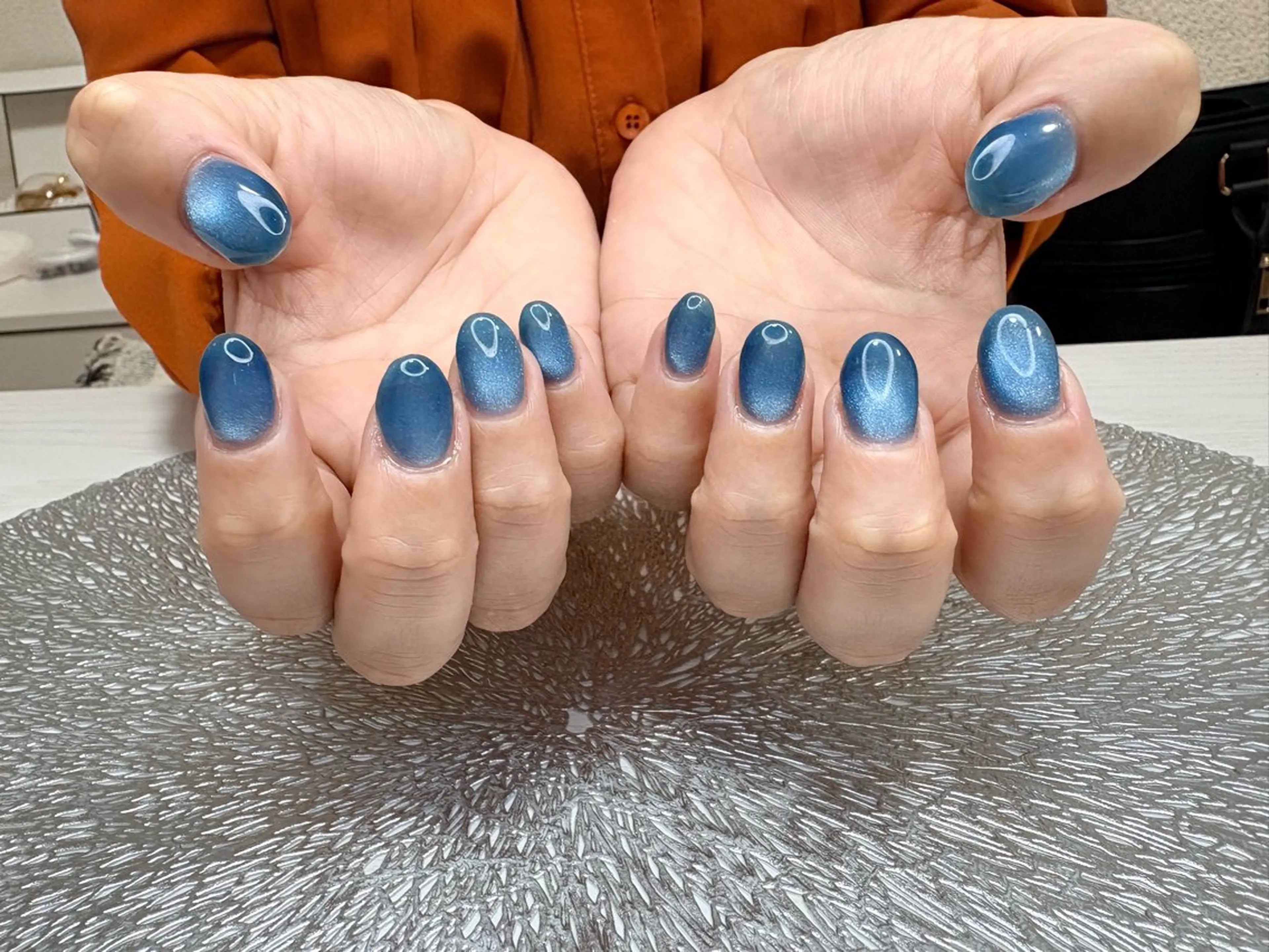 ネイル フットネイル ジェルネイル ラメ(グリッター) マグネットネイル 持ち込み ハンドネイル ハンドケア ♡Bivi♡自爪に 優しいネイルサロンのネイルデザイン