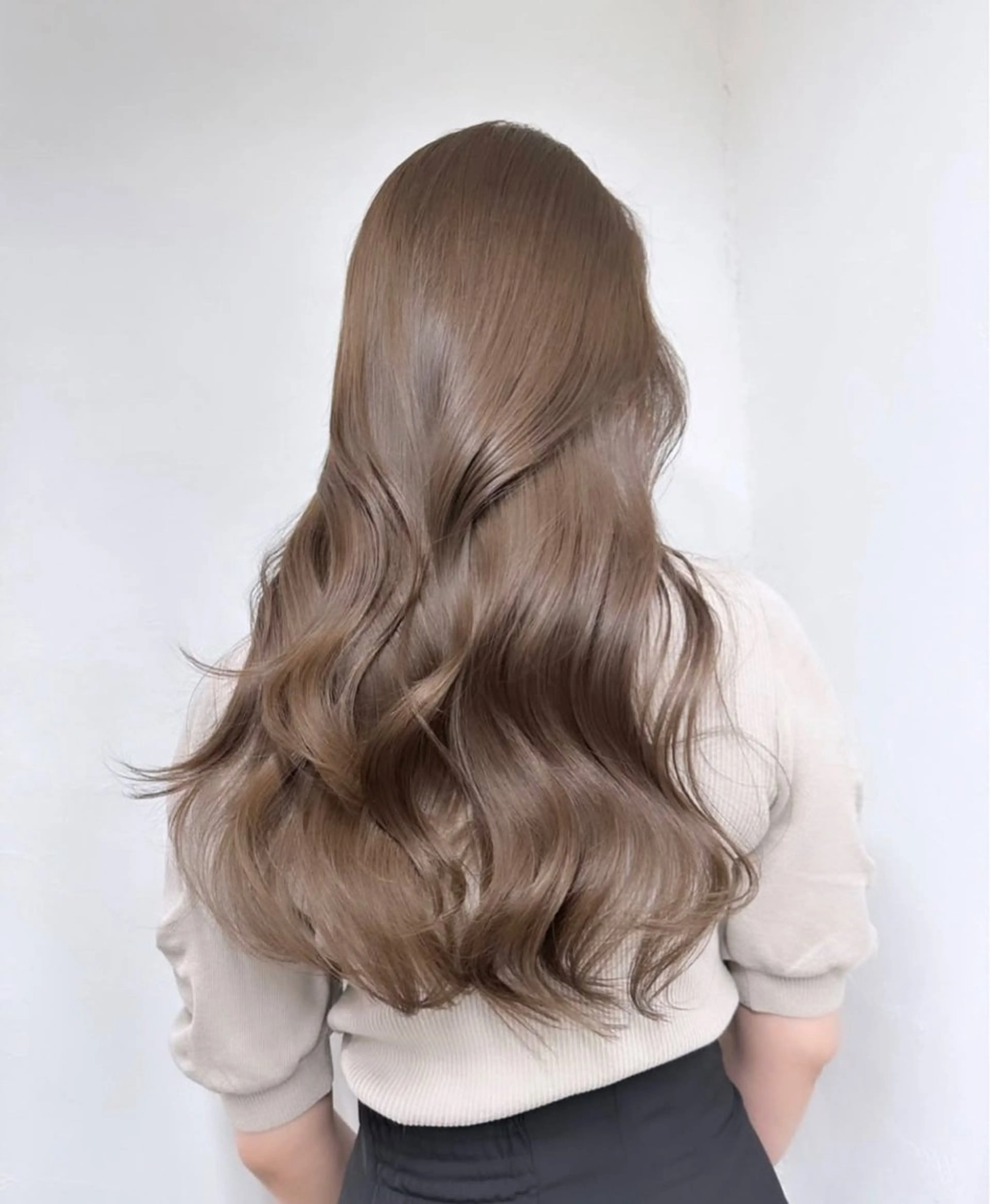 カラー ブリーチ 縮毛矯正 🫧新宿美容師 ヒナコ🫧のヘアスタイル