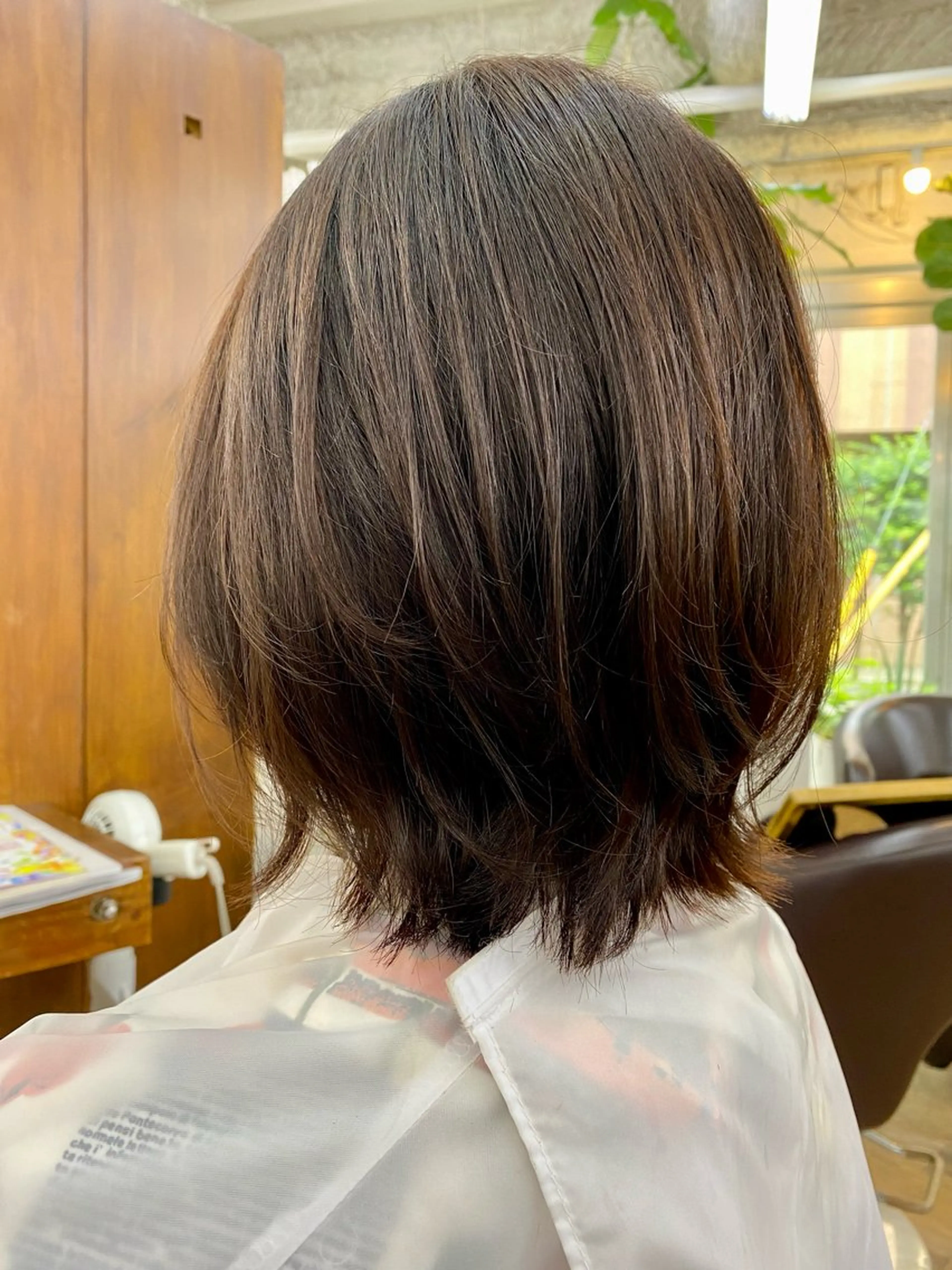 ミディアム くびれヘア くびれレイヤー レイヤーカット 児玉 一也のヘアスタイル