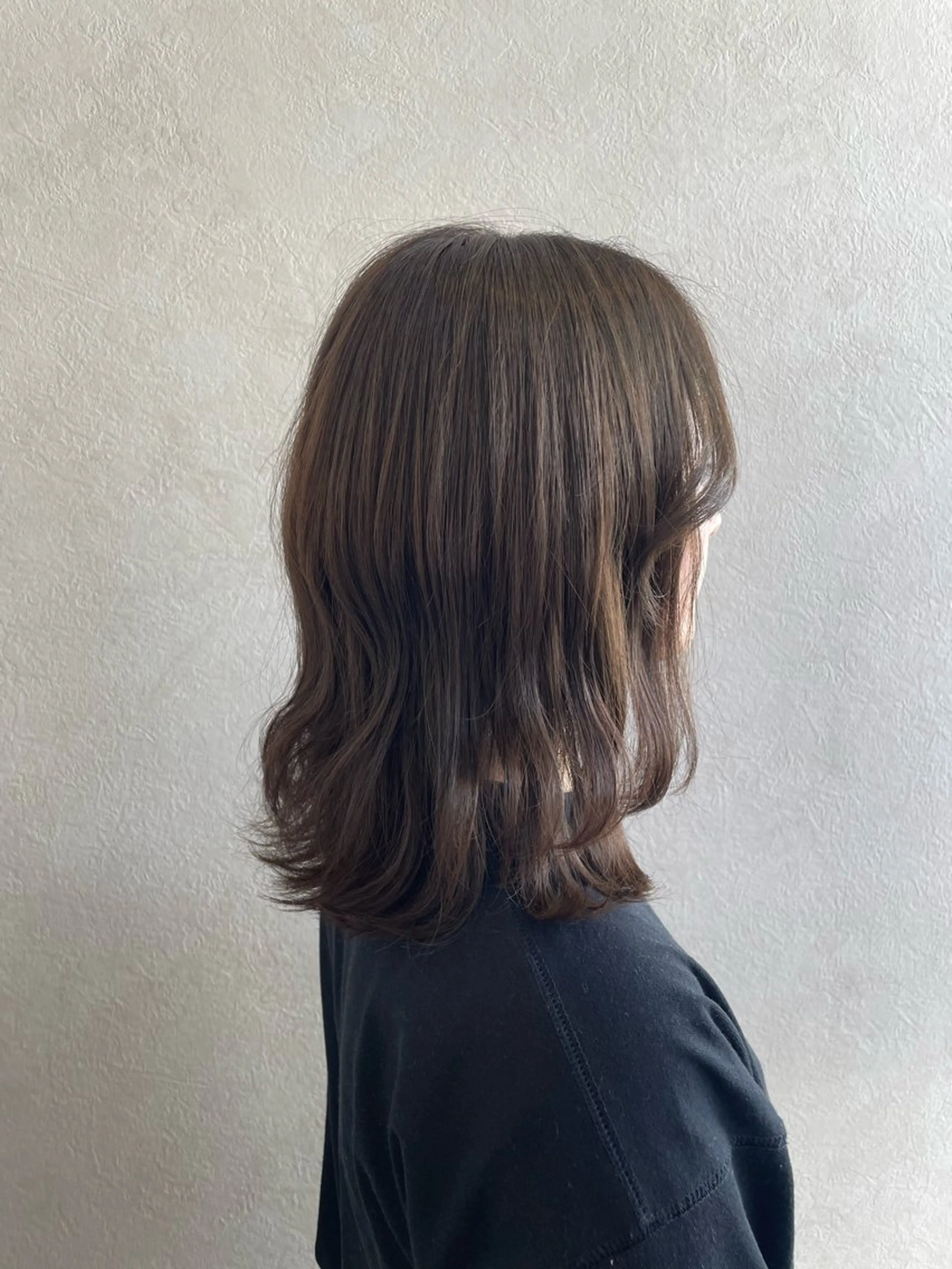 ミディアム カラー ヘアアレンジ アッシュ アッシュグレー アッシュグレージュ グレージュ カット ヘアカラー newi大分/ ヒメノシオリのヘアスタイル