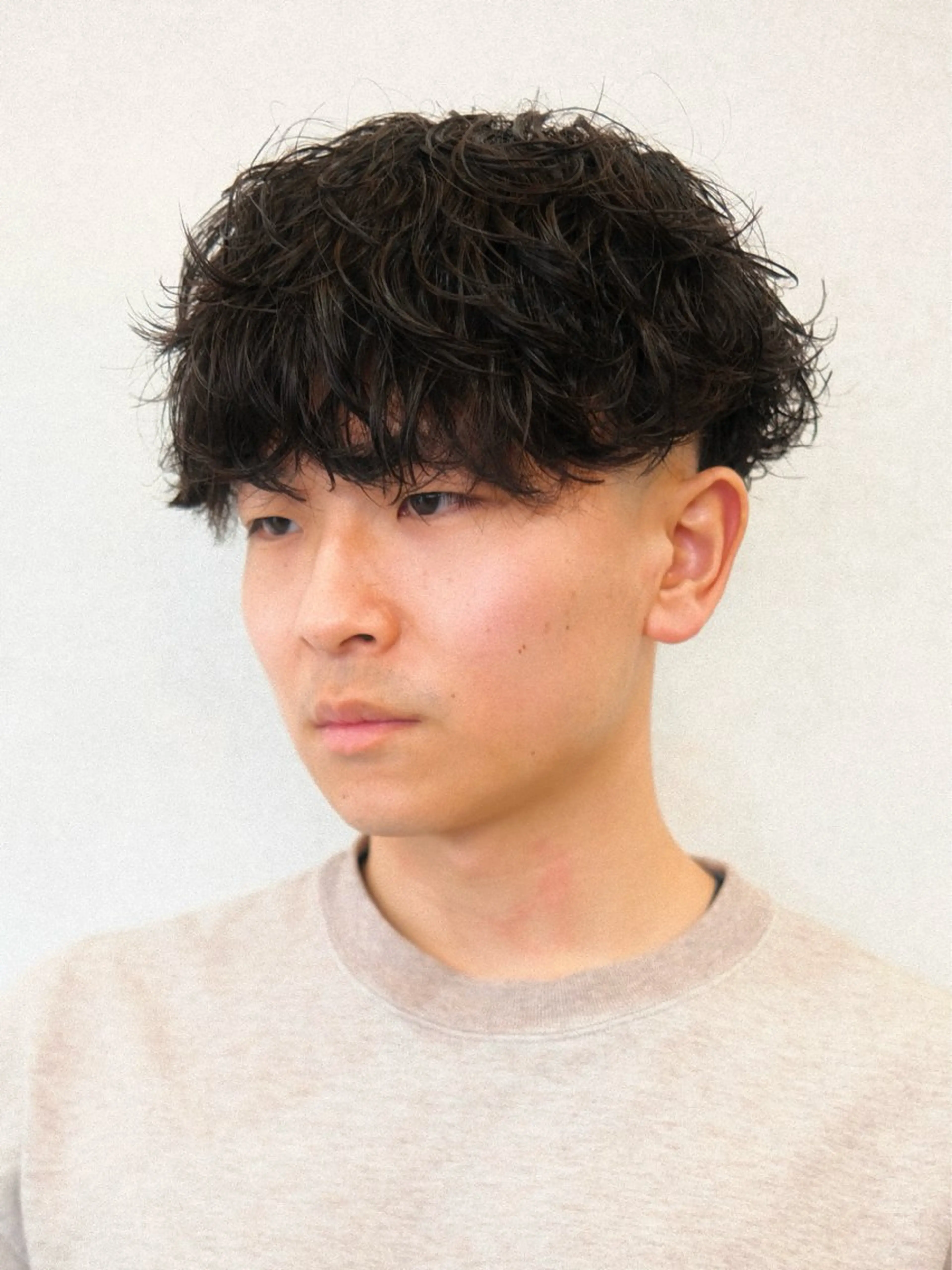 ショート パーマ メンズ メンズパーマ カット パーマ トリートメント ヘアセット メンズ特化パーマ 美容師/小泉賢徒のヘアスタイル