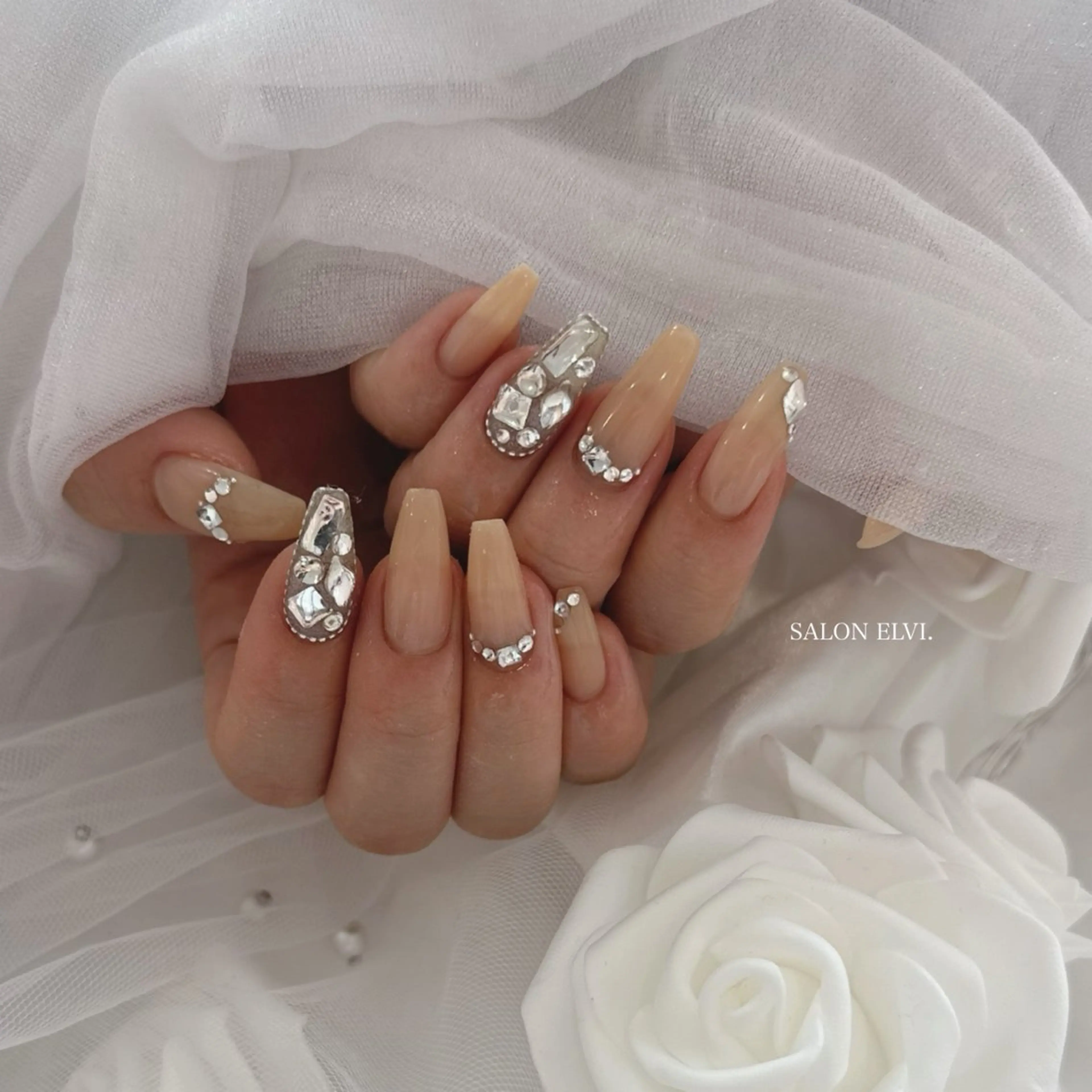 ネイル SALON ELVI.所属・SALON ELVI.のネイルデザイン