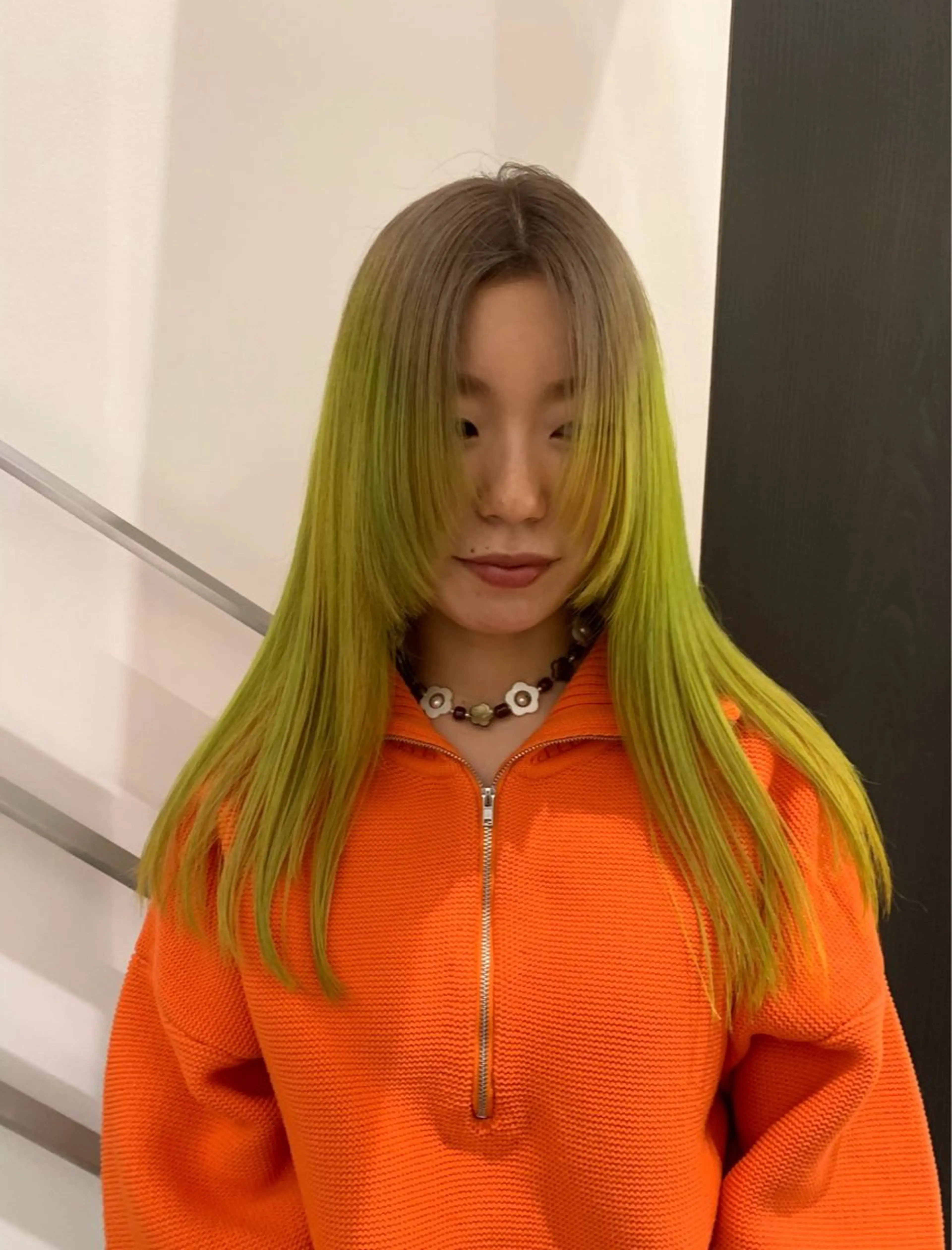 ロング カット ヘアカラー miu （ミユ）のヘアスタイル