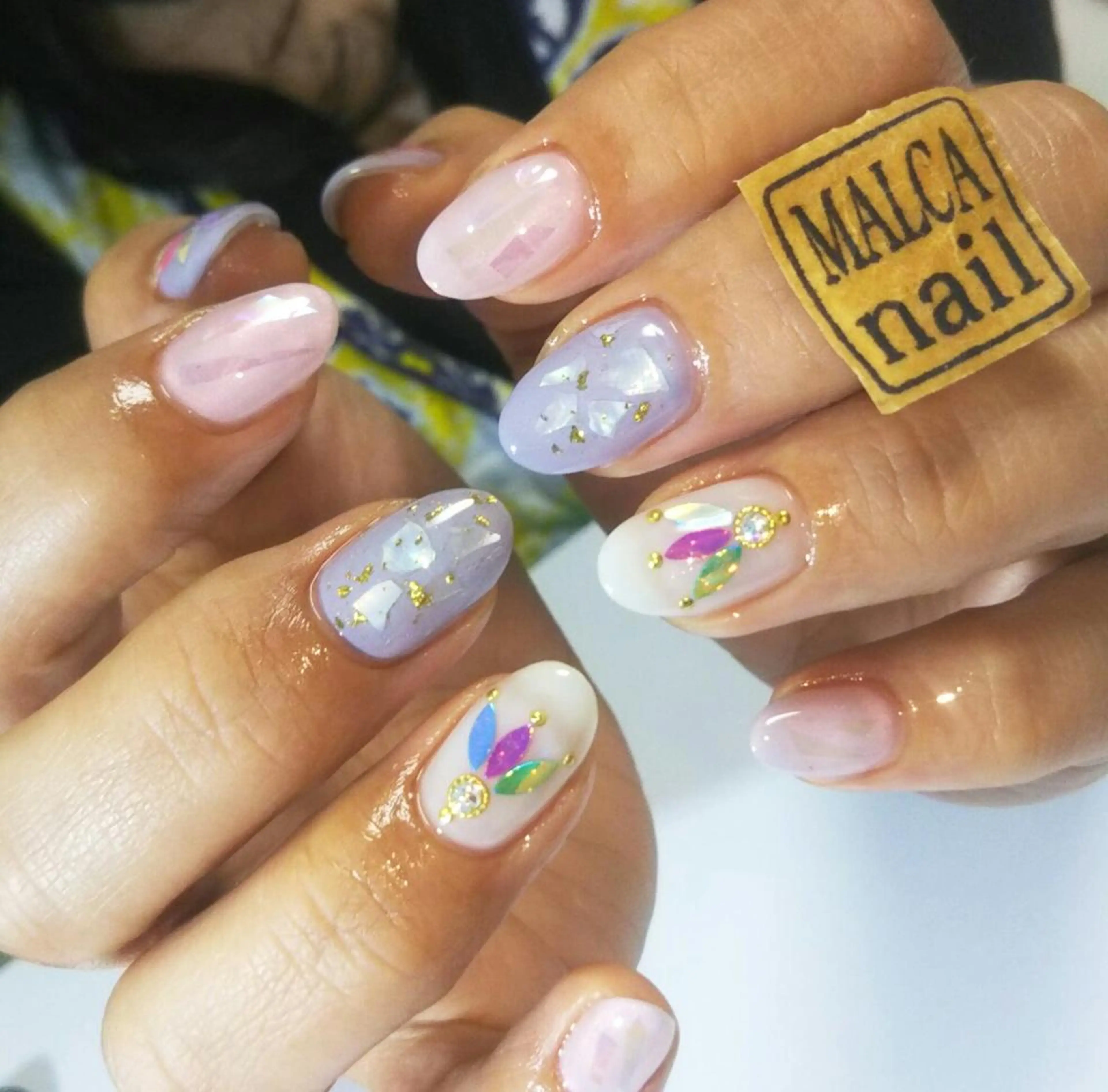 ヘアアレンジ パーマ ネイル キッズ マツエク・マツパ 荒木 莉奈のネイルデザイン