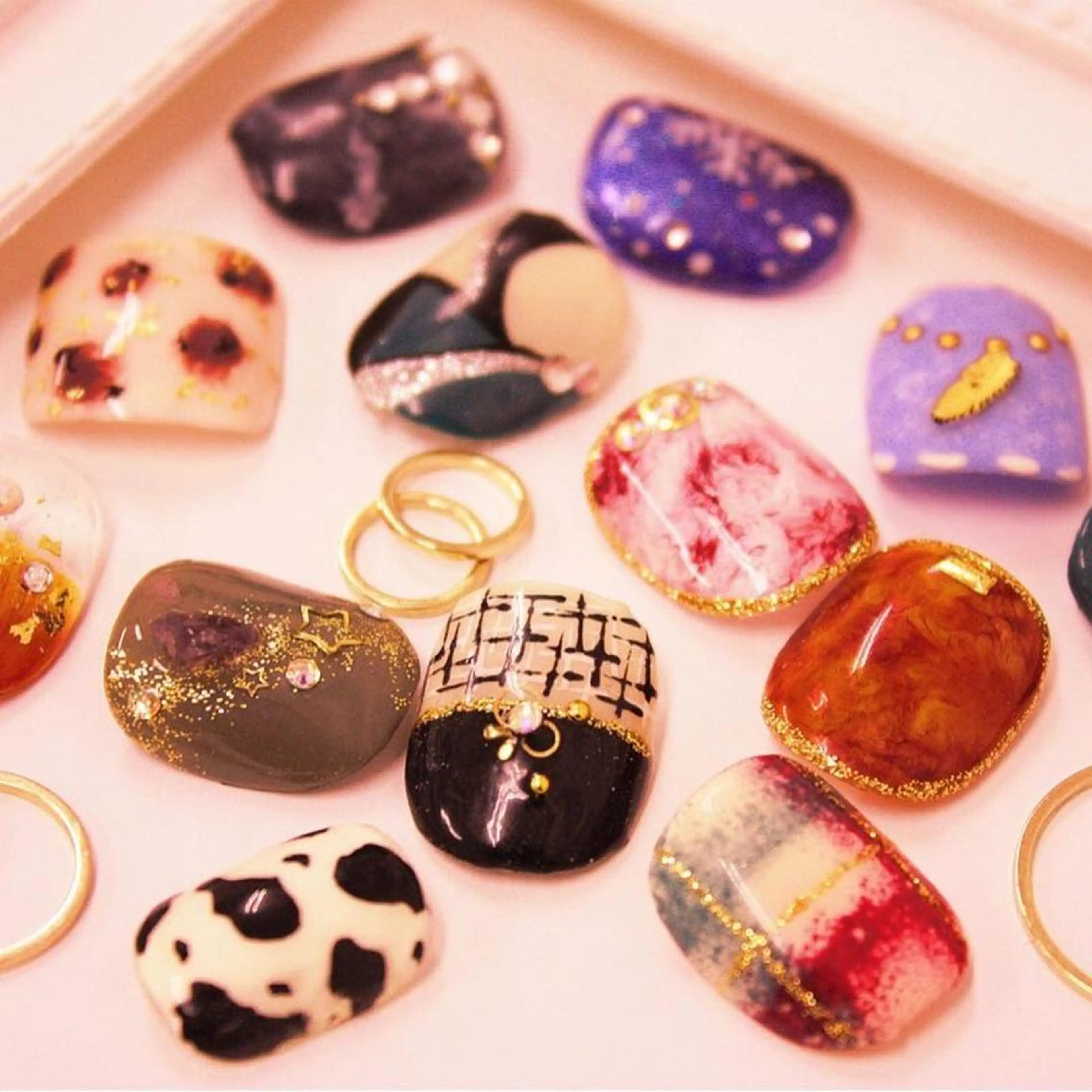 ネイル リラネイル Aikenのネイルデザイン