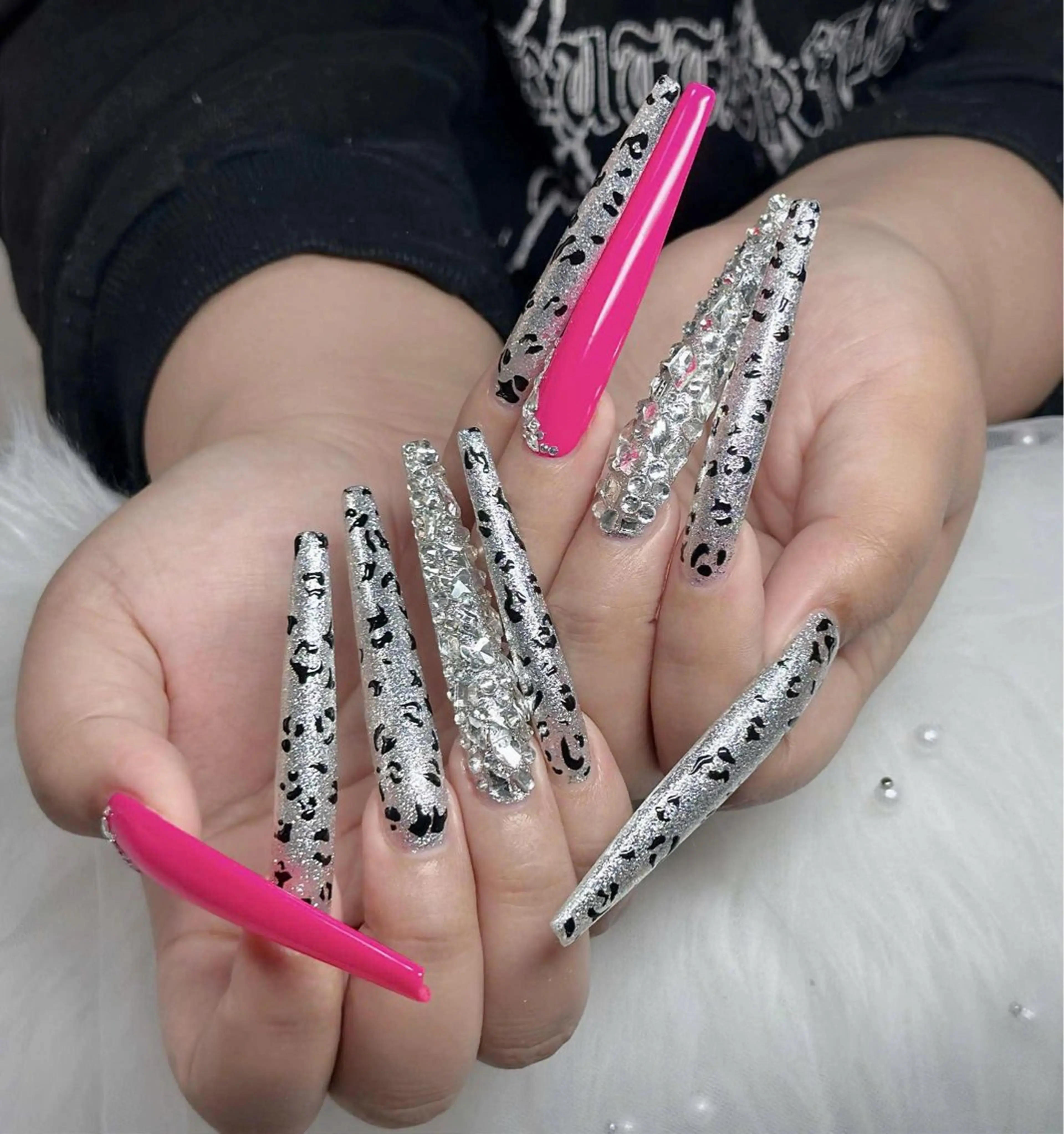 ネイル フレンチネイル ジェルネイル ガラスフレンチ ハロウィン ハート ハンドネイル H.baby Nail Salonのネイルデザイン