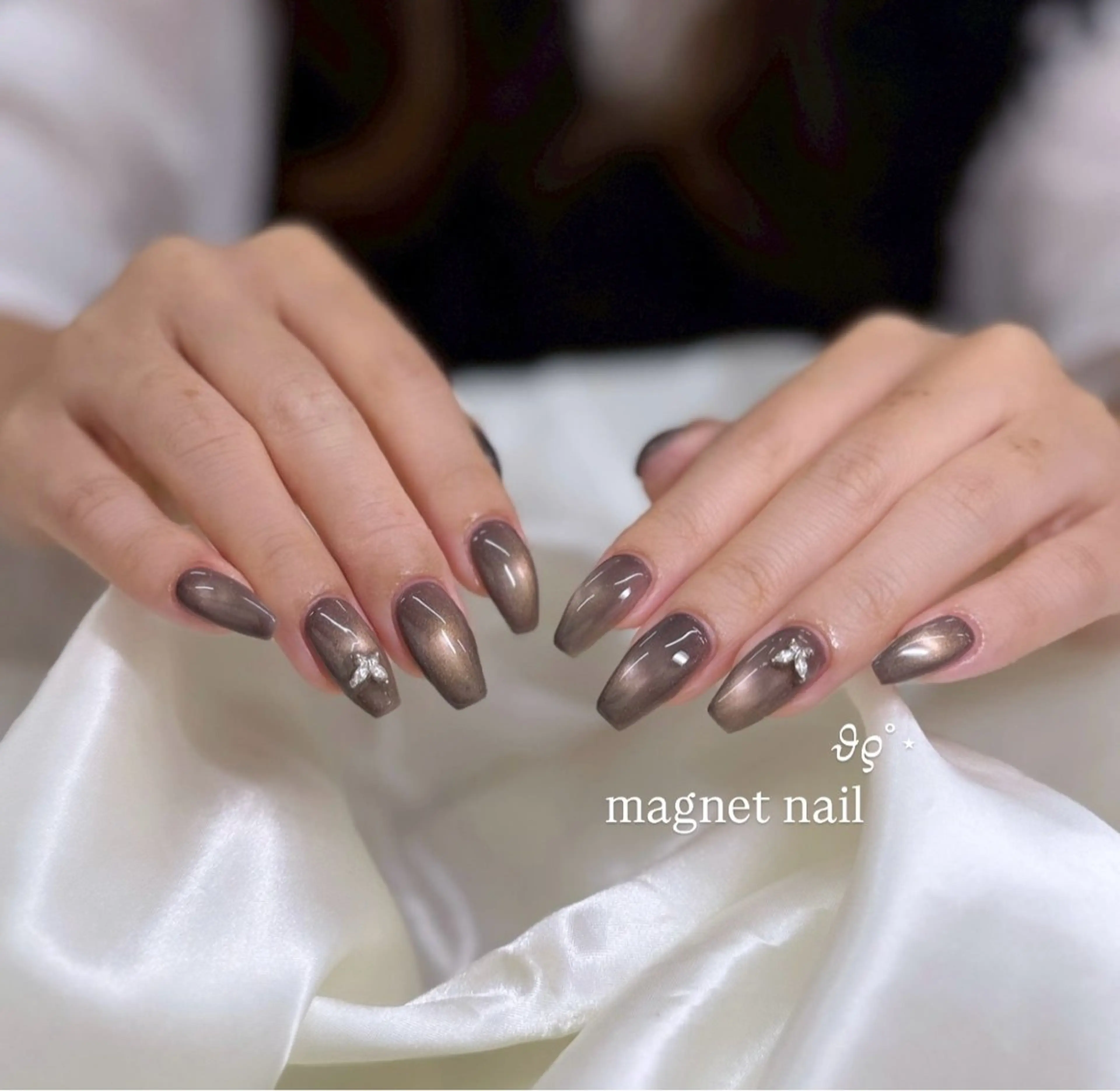 ネイル 韓国ネイル マグネットネイル ワンホンネイル Moana manamiのネイルデザイン