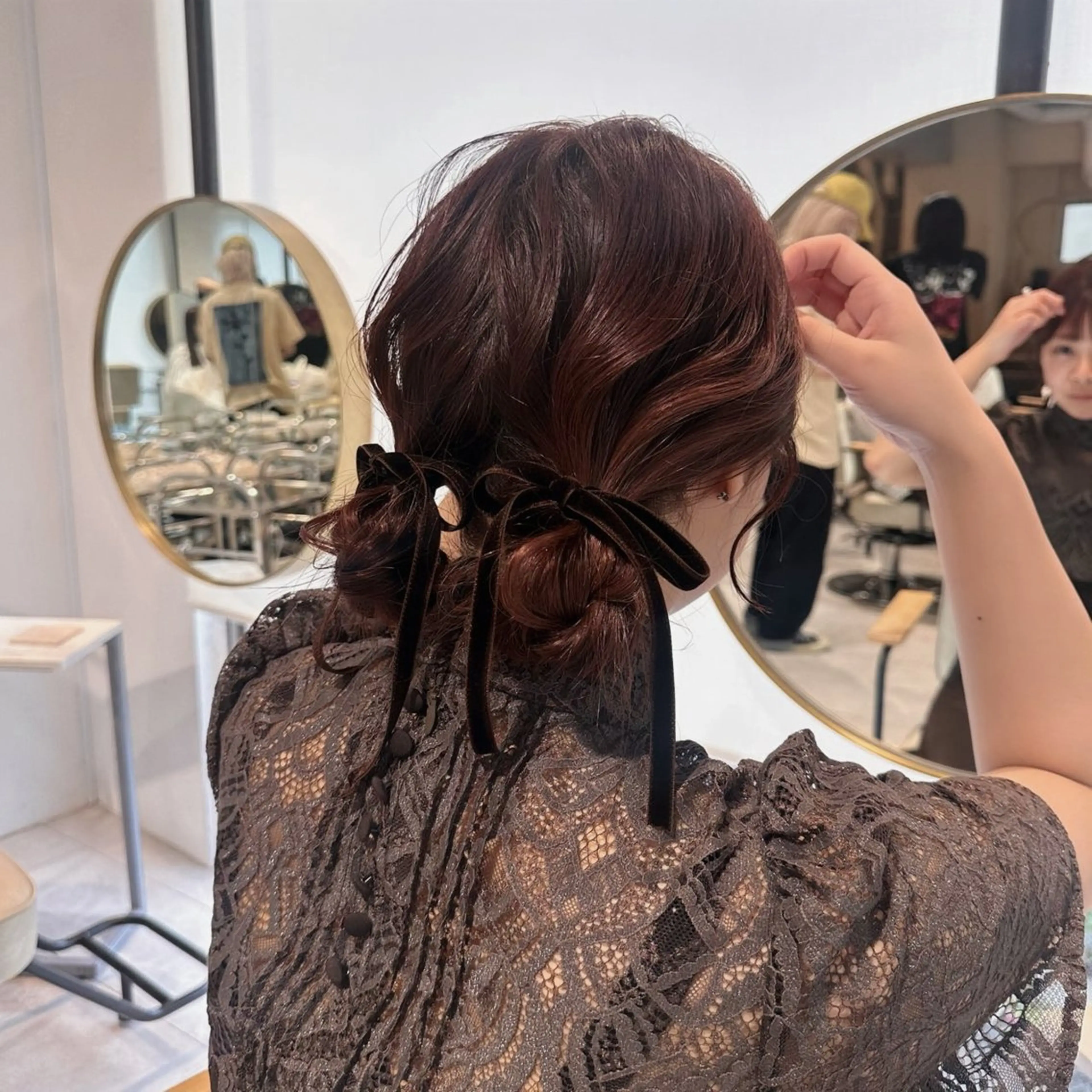 ミディアム ヘアアレンジ ブリーチ 縮毛矯正/ 艶髪/COCONAのヘアスタイル