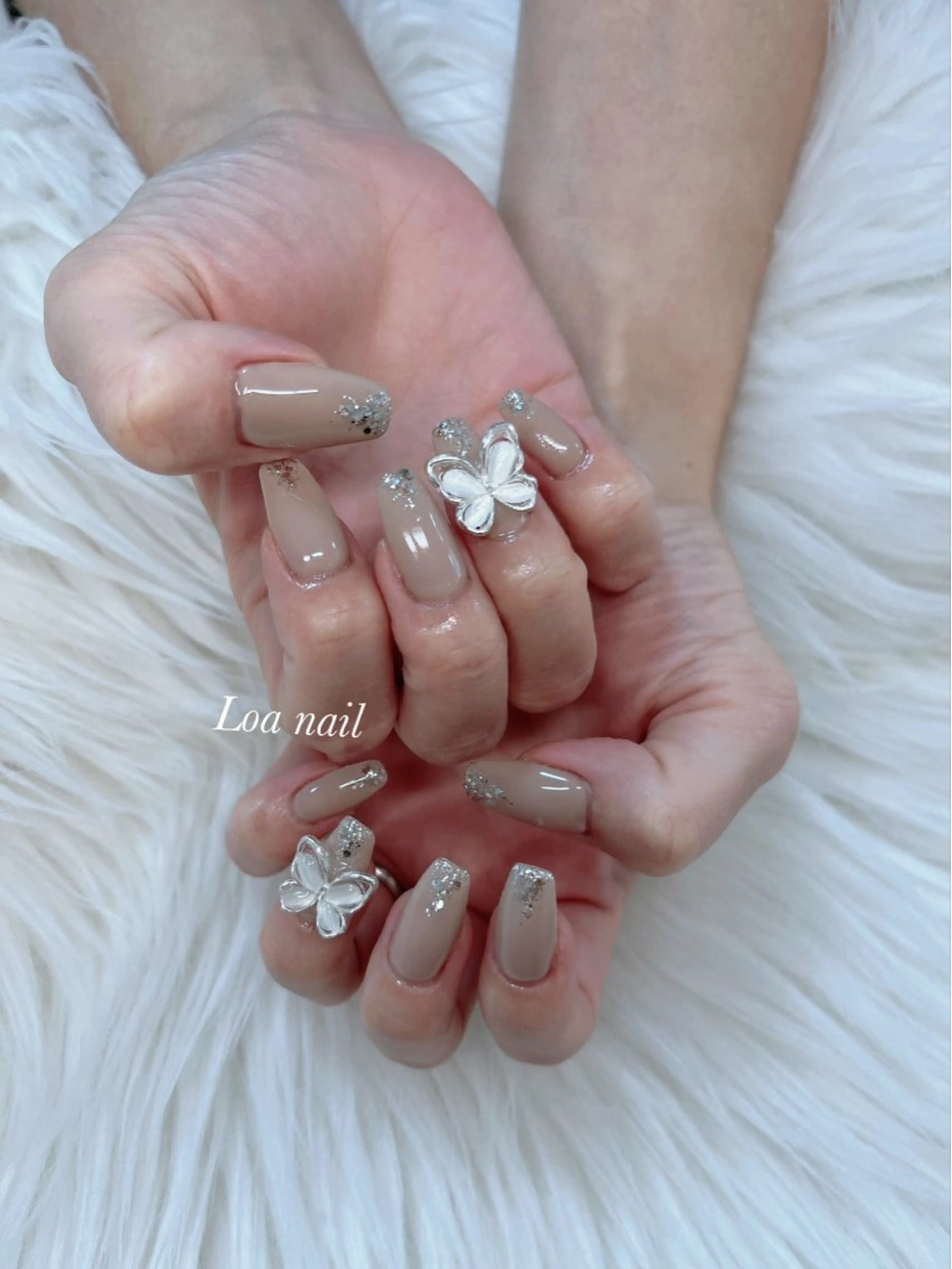 ネイル シンプルネイル Loa　salon所属・小南 奈々美のネイルデザイン