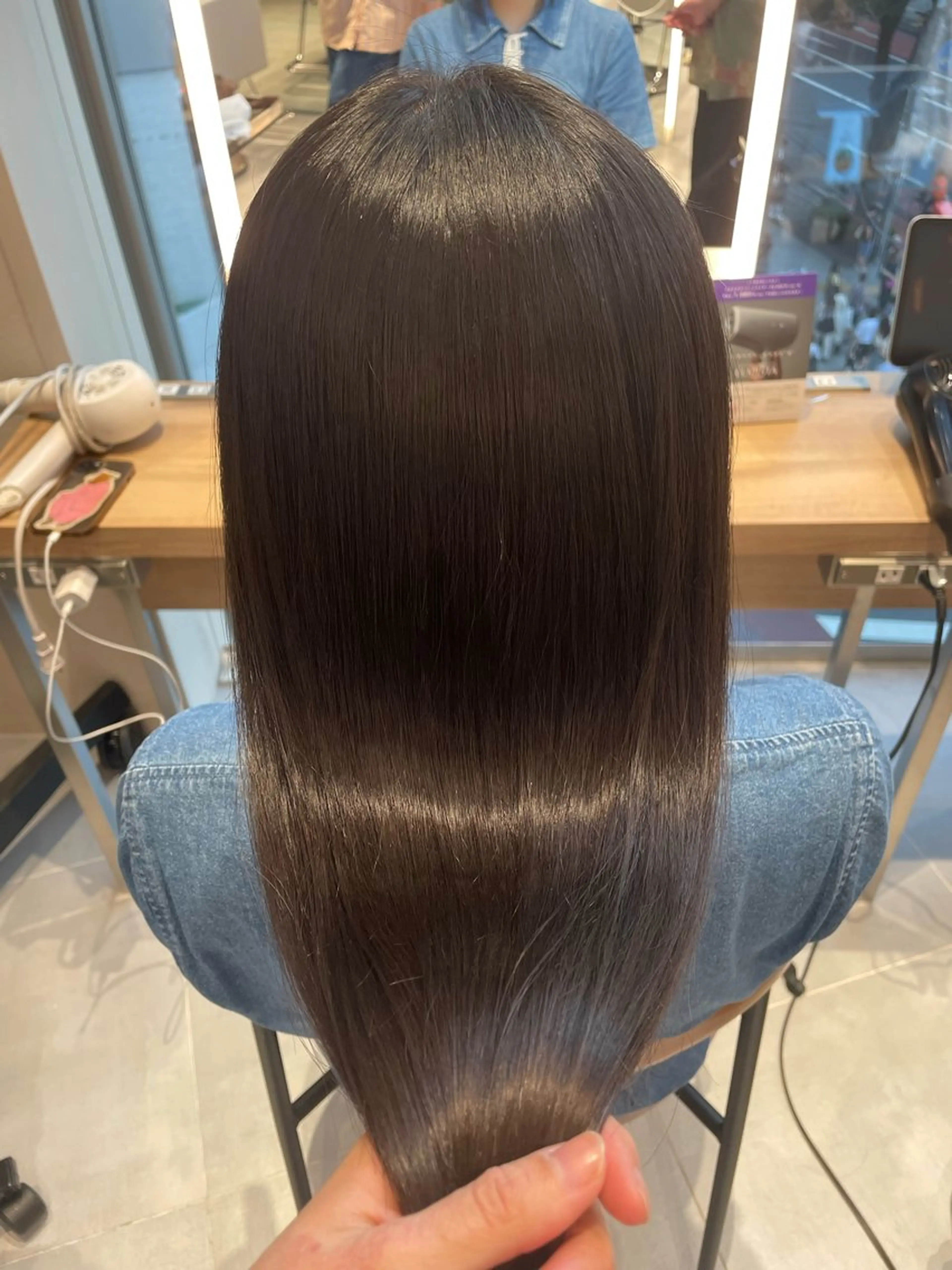 縮毛矯正 MINX 髙田凜々子 ボブ/ハイトーンのヘアスタイル