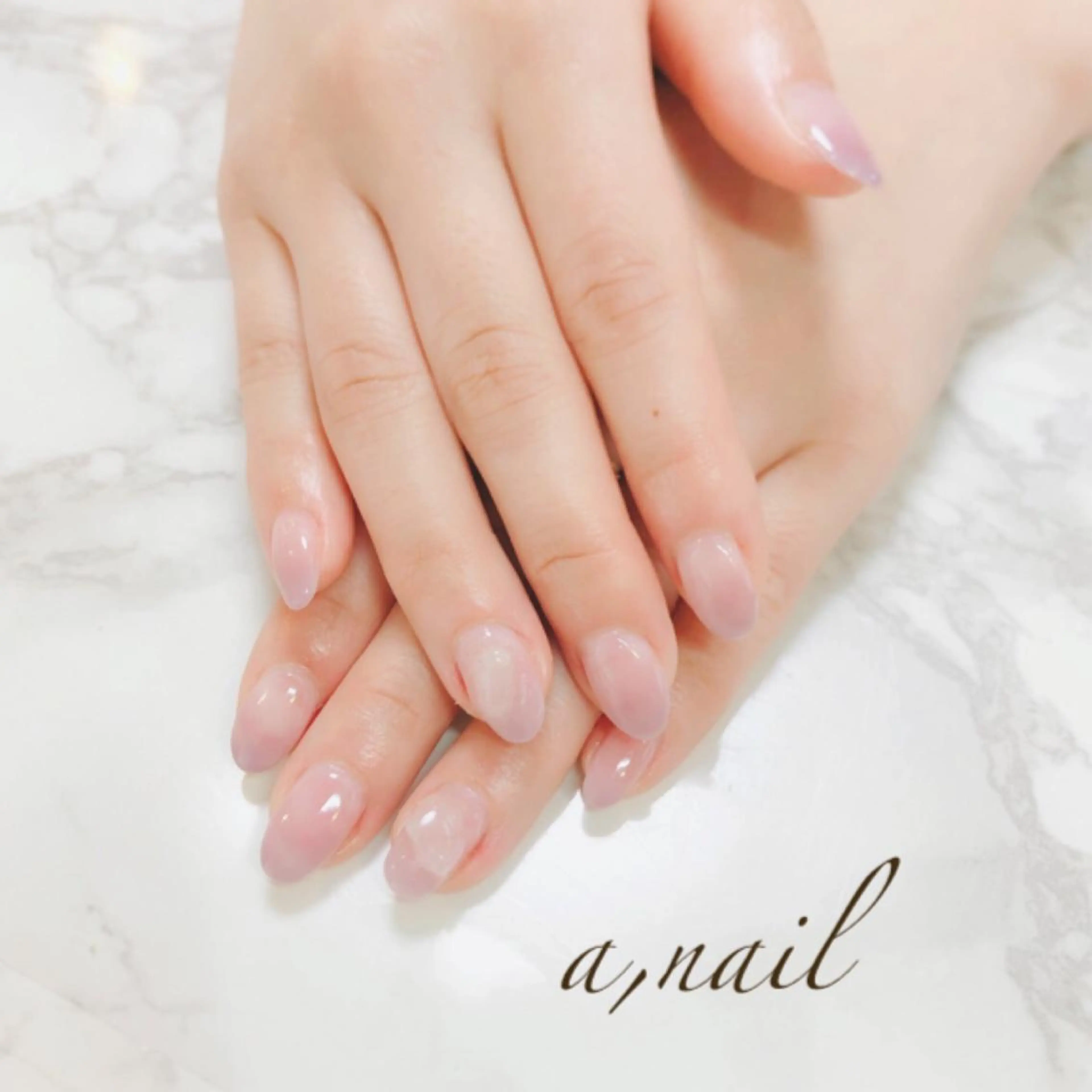 ネイル フットネイル ジェルネイル グラデーション ニュアンスネイル オフィスネイル ハンドネイル ネイルサロン エーネイルのネイルデザイン