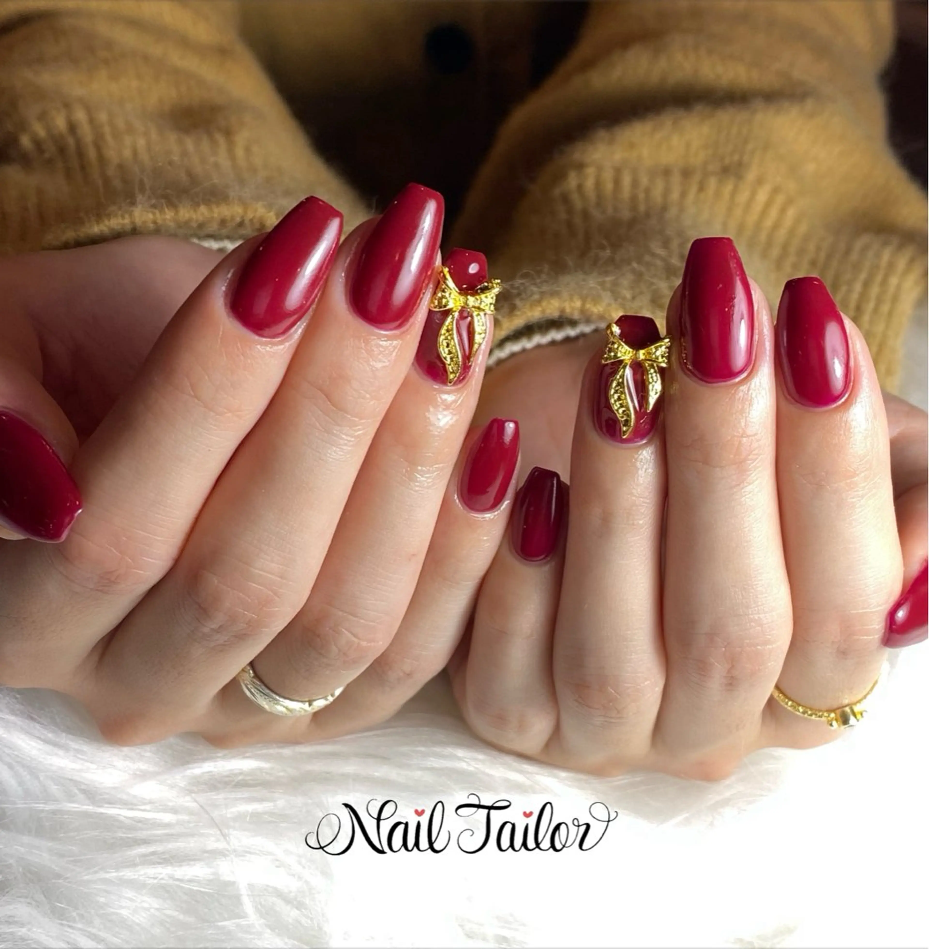 ネイル ボルドー 長さ出し ゴールド ワンカラーネイル 赤色 NailTailor ネイルテイラーのネイルデザイン