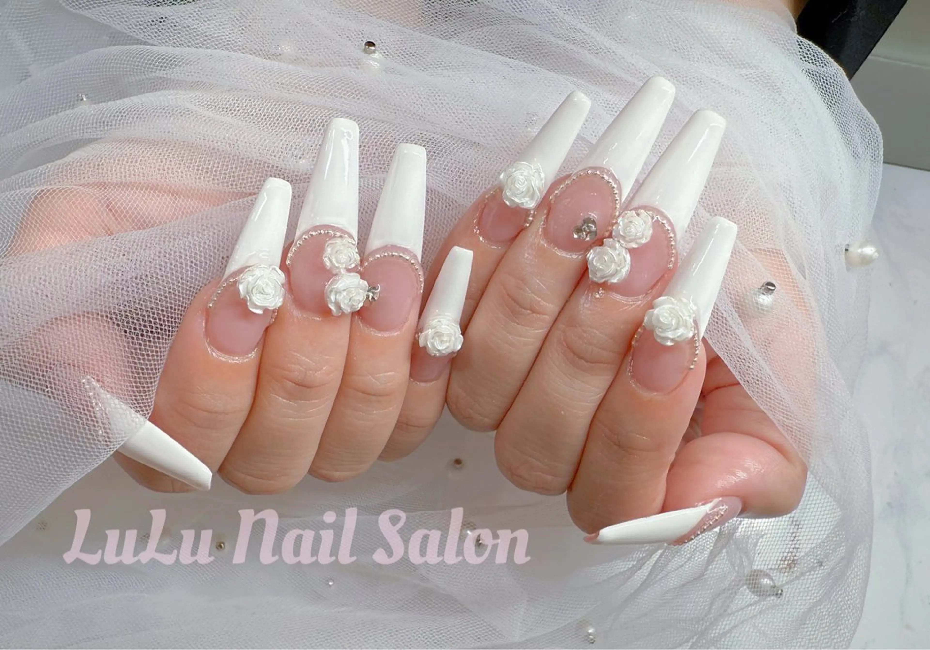 ネイル ハンドネイル LULU Nail  Salon 新宿所属・LU LU NailSalonのネイルデザイン