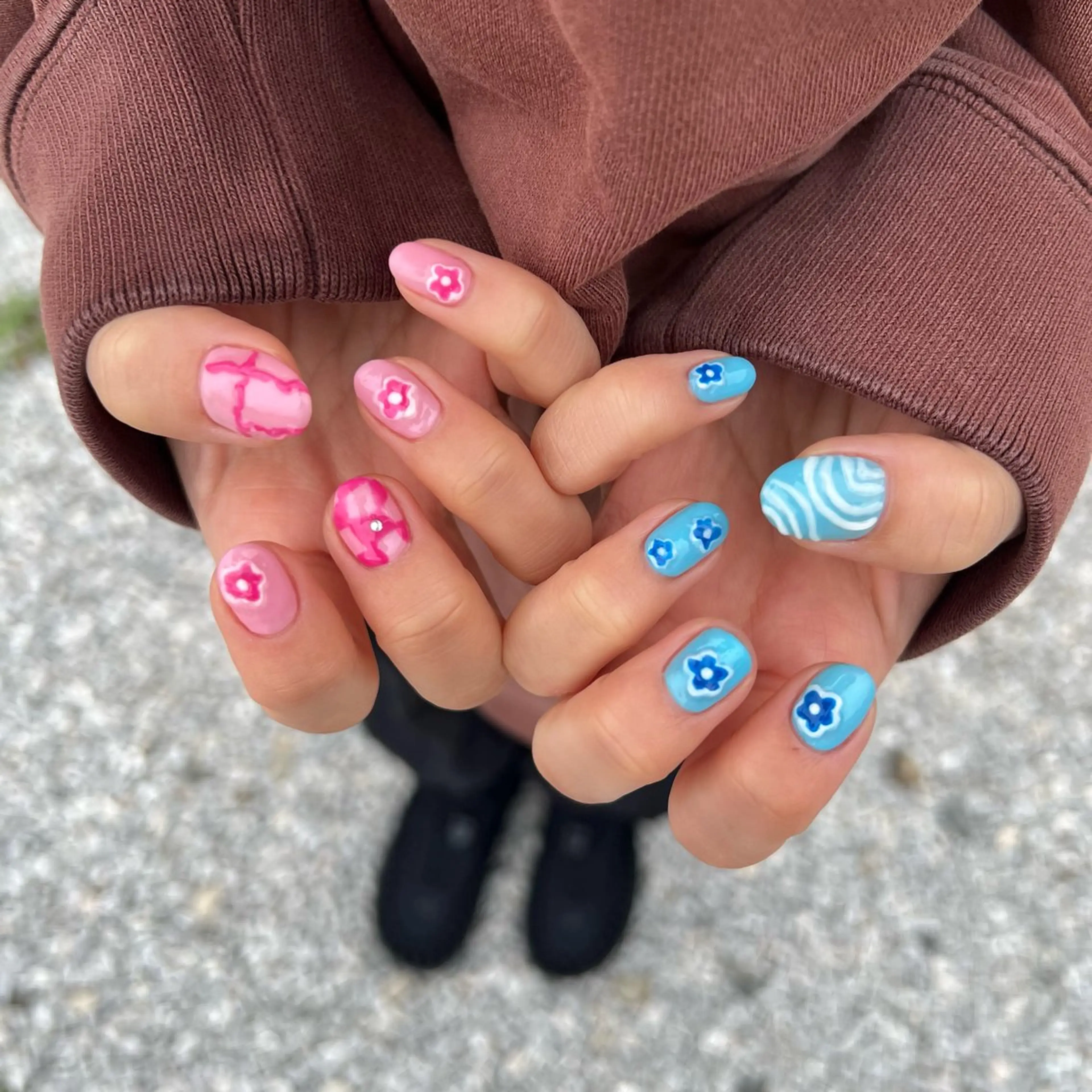 ネイル 𝙟𝙪𝙣𝙖 𝙣𝙖𝙞𝙡𝙨のネイルデザイン