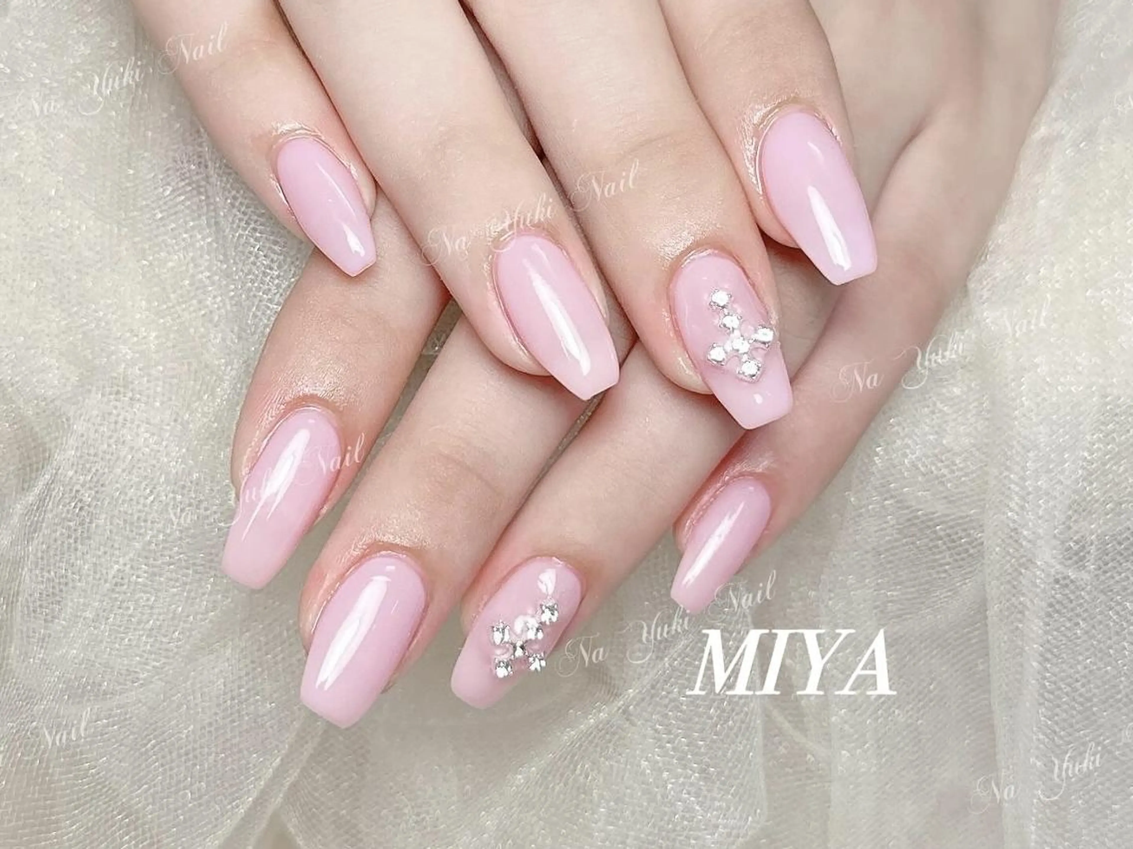 ネイル ハンドネイル ハンドケア 🦋 Queenieのネイルデザイン