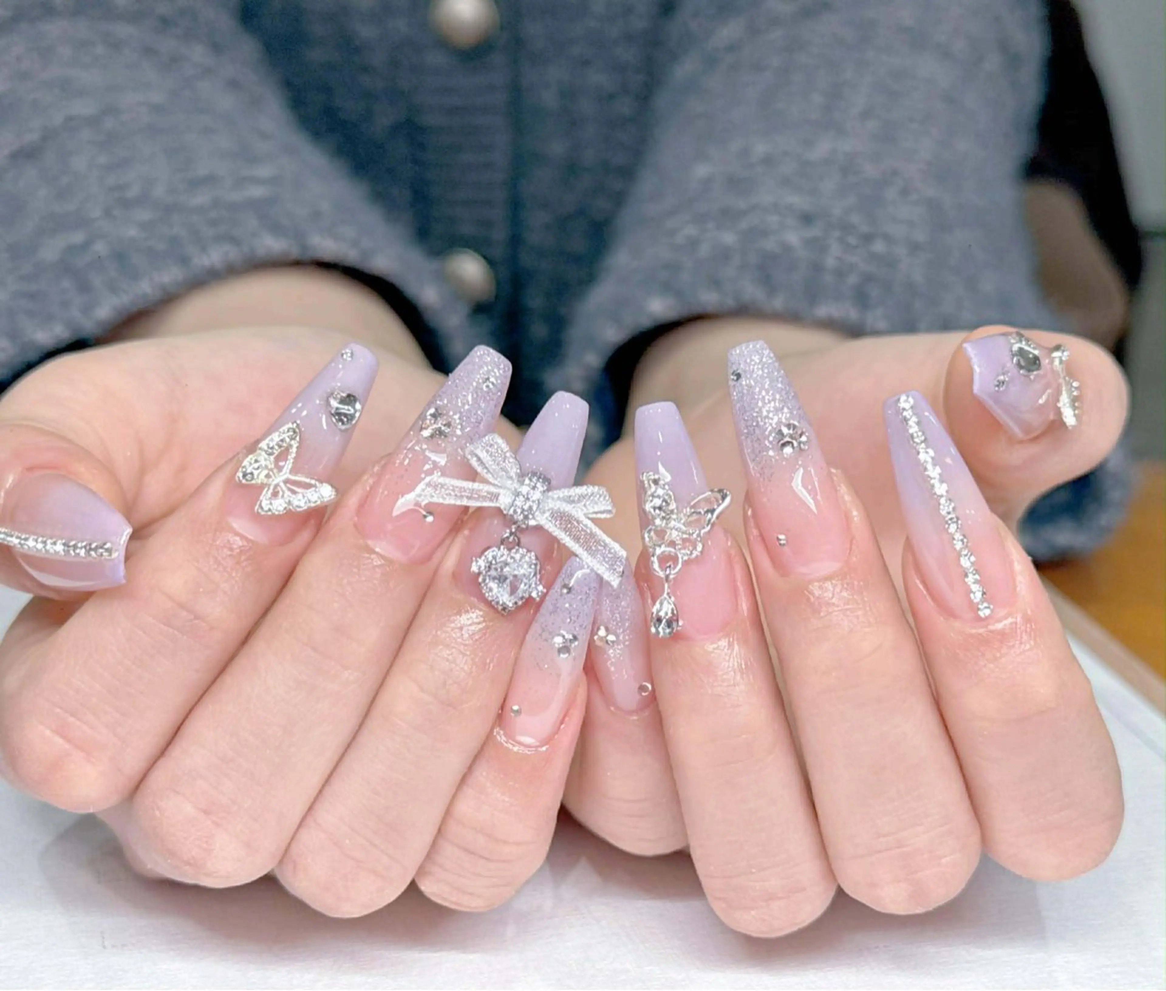 ネイル オーロラネイル ブルー チークネイル 長さ出し フットネイル ハンドネイル NAILS168 チップ長さ出し専門店のネイルデザイン