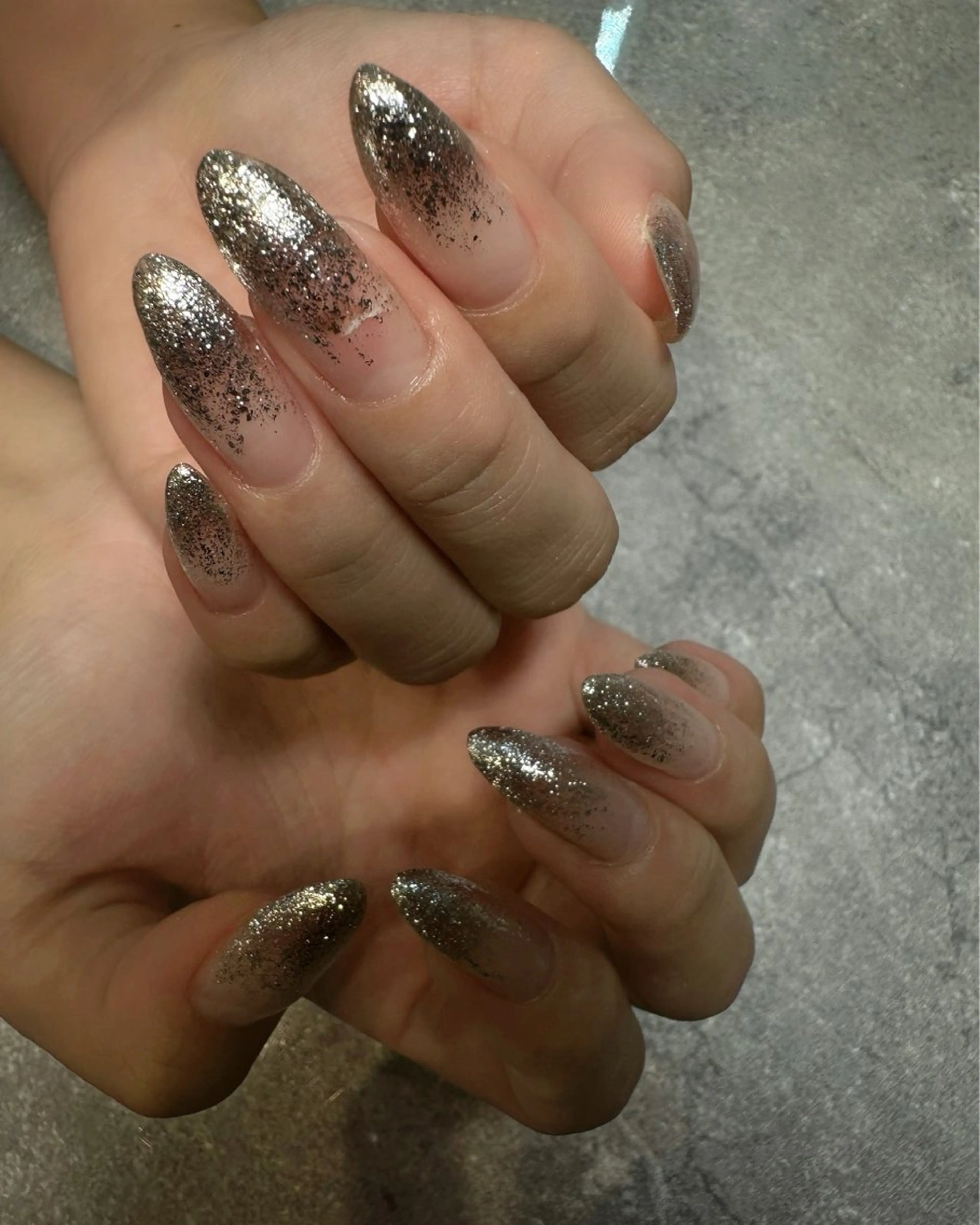 ネイル ラメ(グリッター) ラメグラデーション シンプルネイル cres nail（スクールW内）所属・Sei ｜ cres nailのネイルデザイン