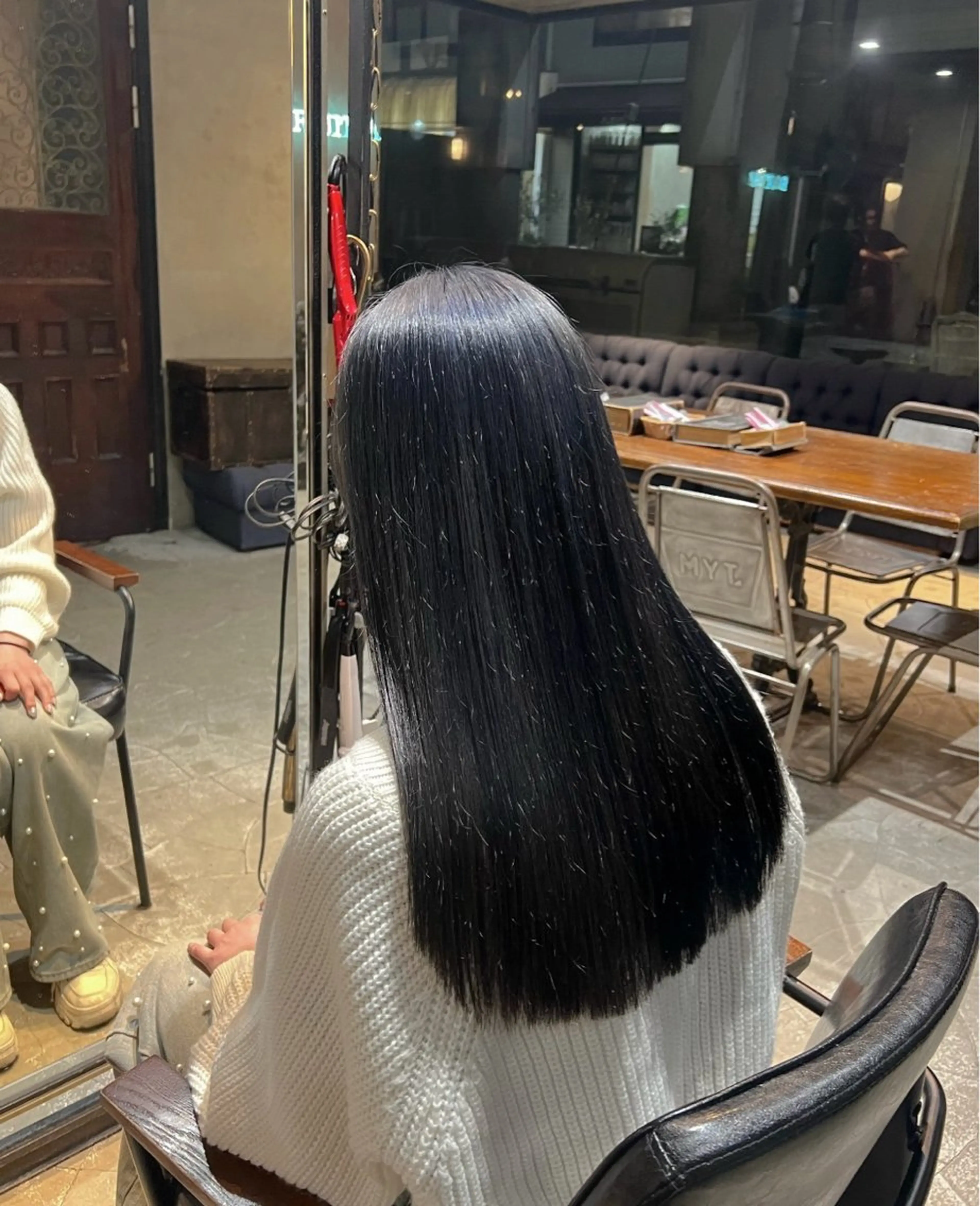 ロング カラー ヘアアレンジ 黒髪 ブリーチ ブルーカラー ブルーブラック カット ヘアカラー トリートメント レイヤー/艶髪矯正 🪐takushiのヘアスタイル
