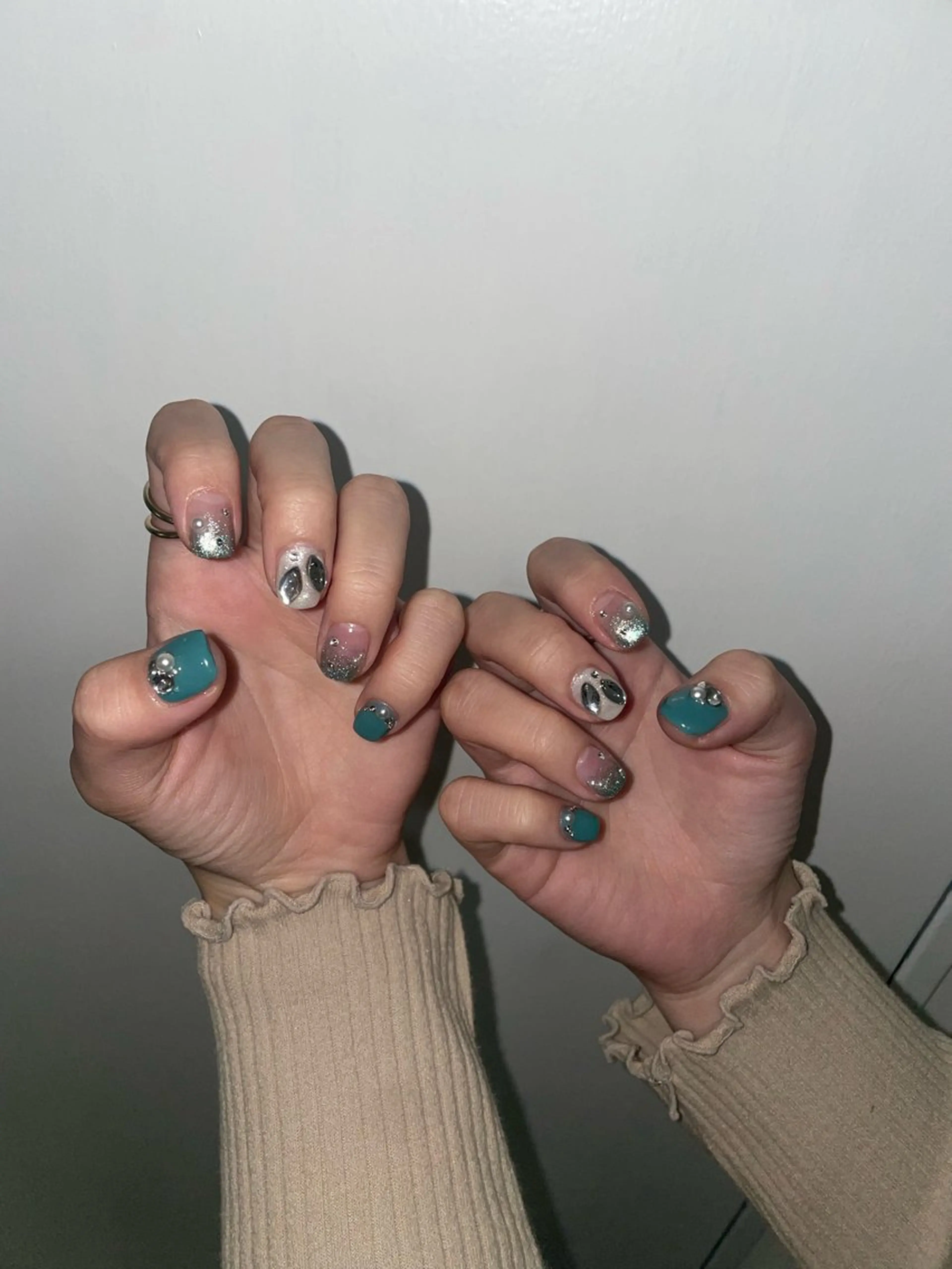 ネイル ガーリー ワンホンネイル VENUSBELT 渋谷ネイル✧*｡のネイルデザイン