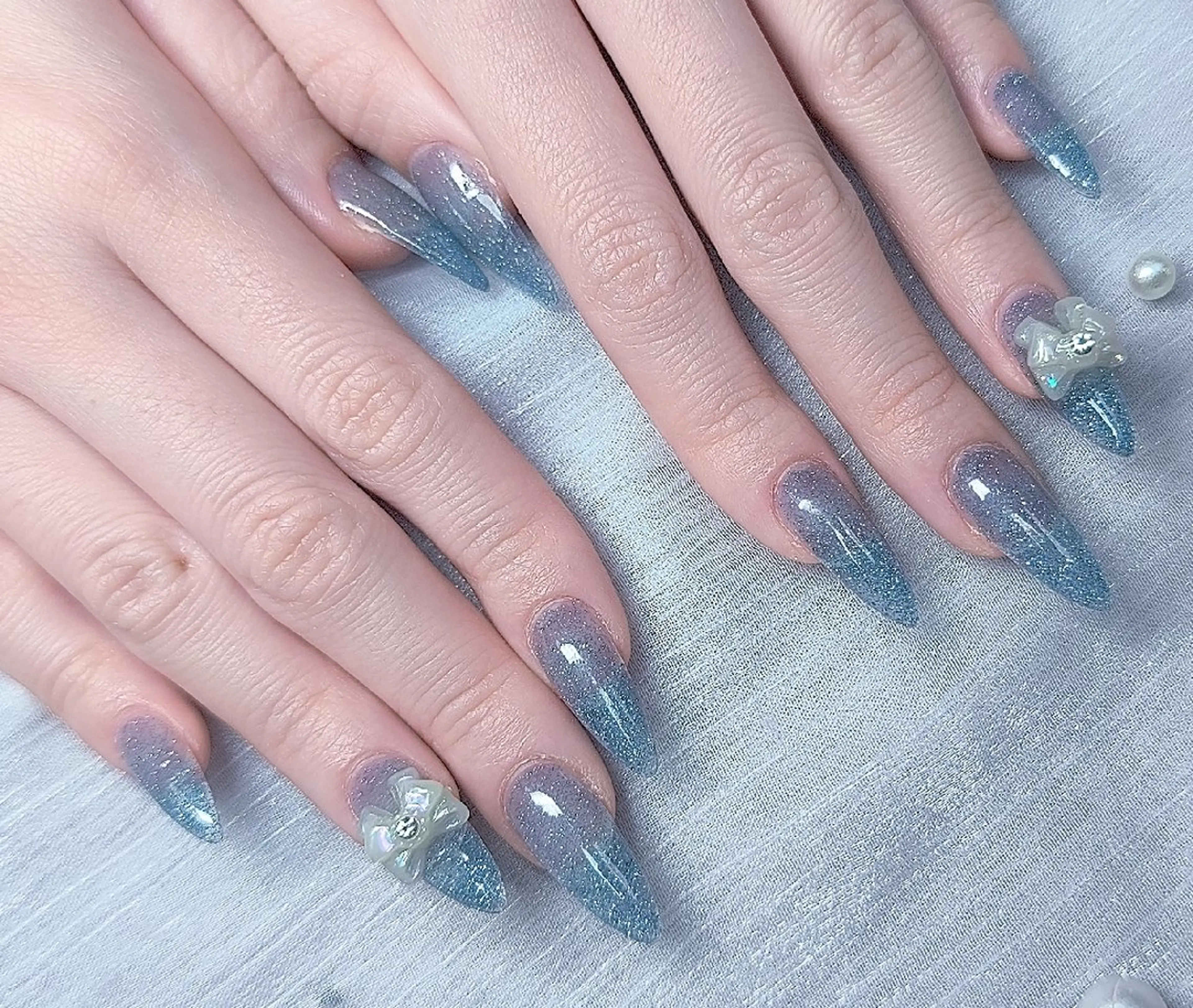 ネイル Snow nail  💕 新宿🌸のネイルデザイン