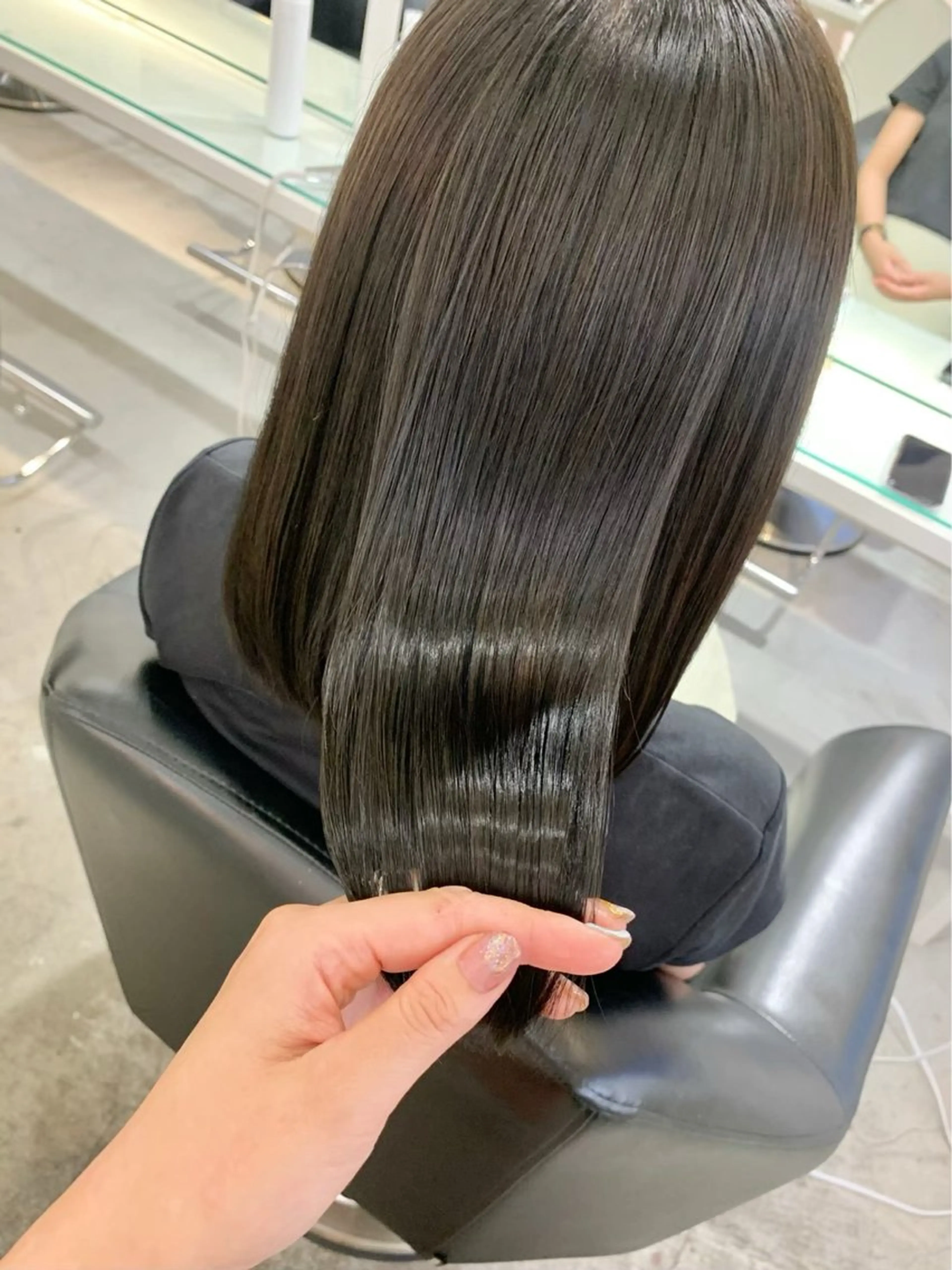 ミディアム ParveMix 岡本えりかのヘアスタイル