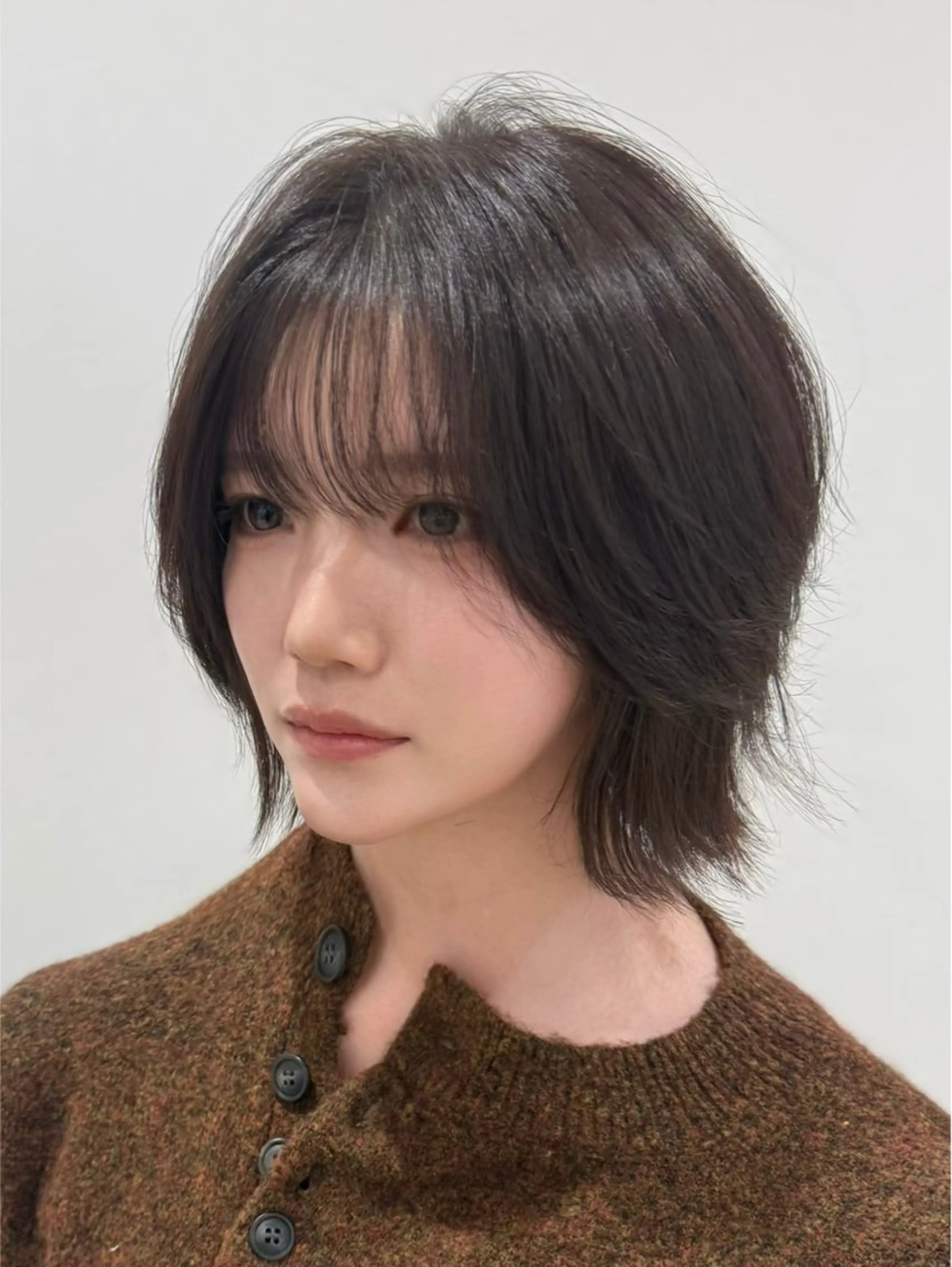 ミディアム ボブレイヤー ボブ レイヤーカット カット ヘアカラー トリートメント ウルフカット/ ハッシュカット/山路のヘアスタイル