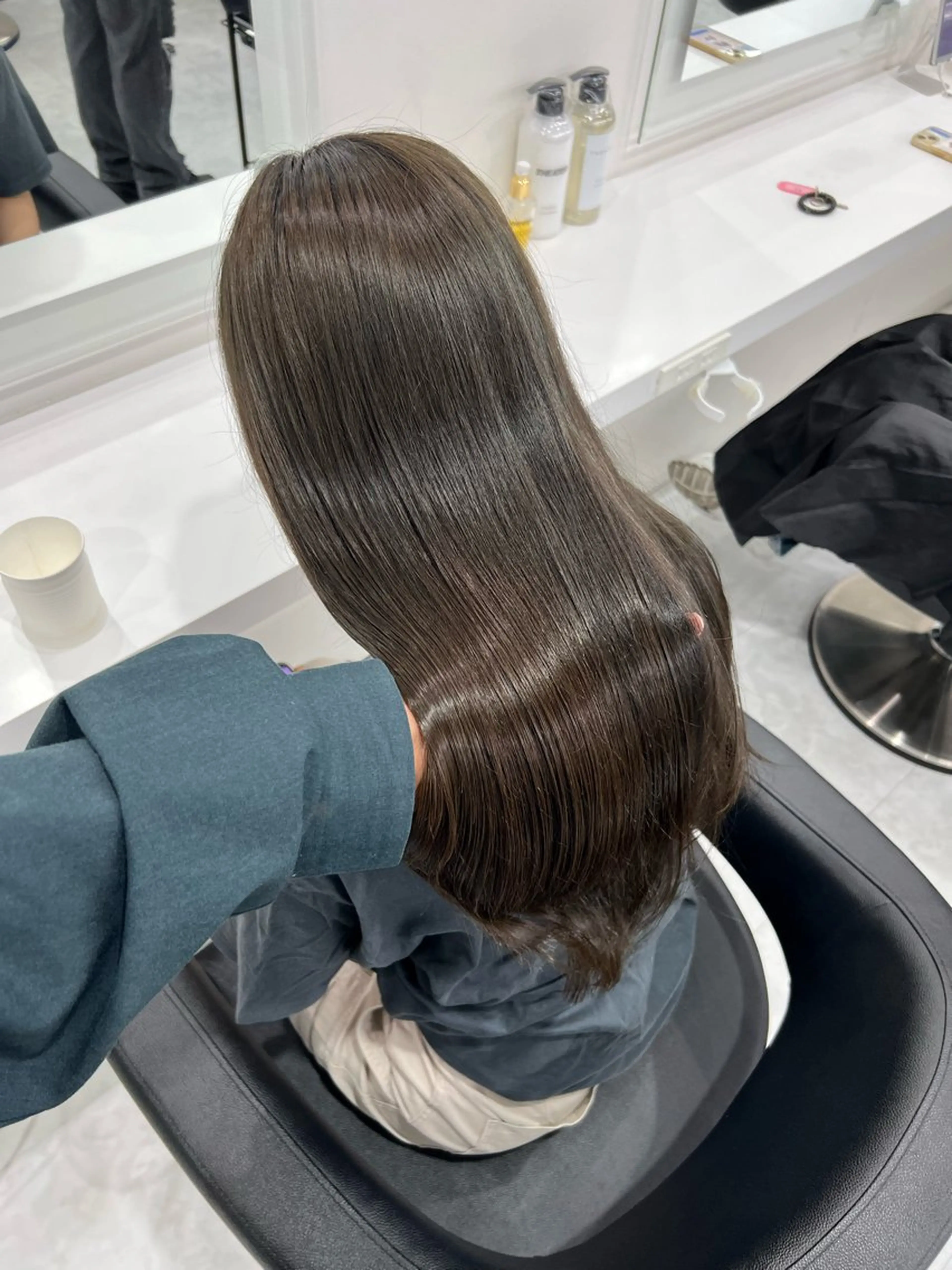 ロング カラー 透明感カラー🫧 レイヤーカットのヘアスタイル